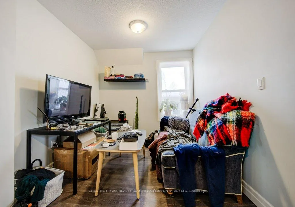 Photo 19 of 374 Louisa Street, Kitchener — HOMEH
