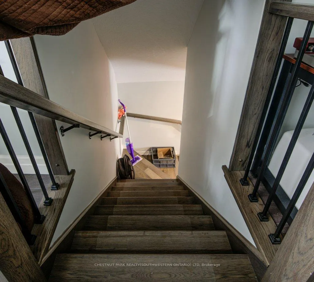 Photo 25 of 374 Louisa Street, Kitchener — HOMEH