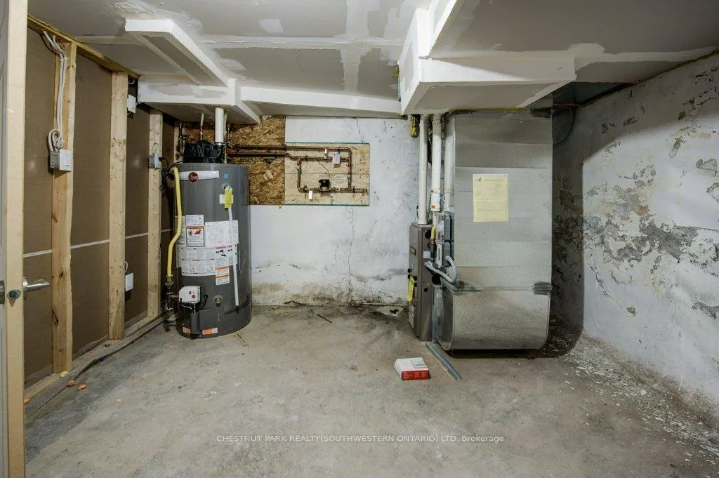 Photo 27 of 374 Louisa Street, Kitchener — HOMEH