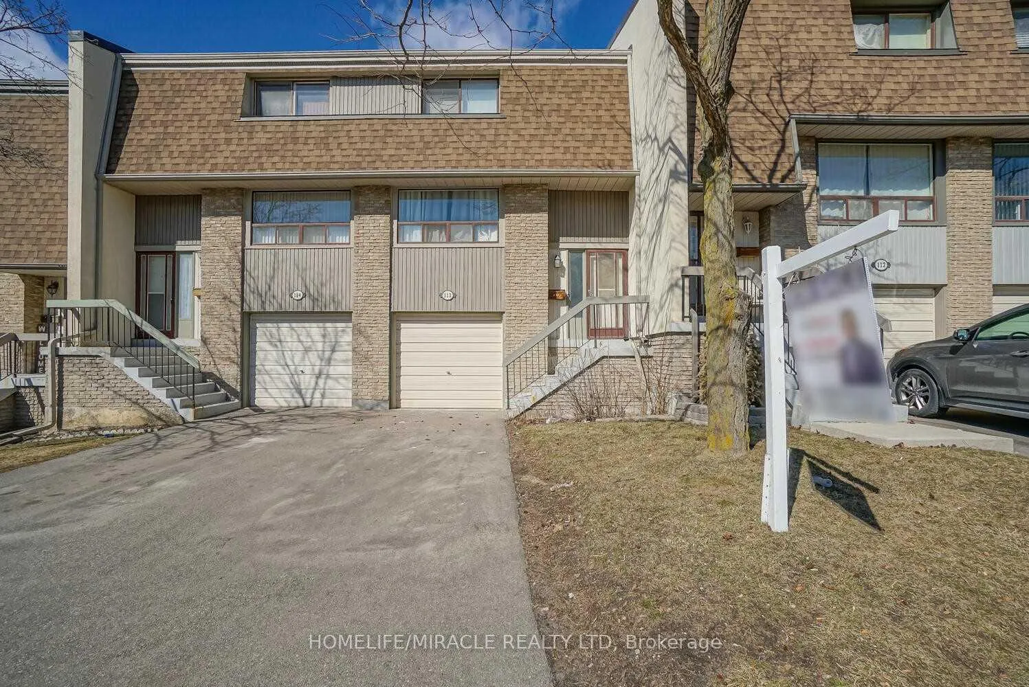 Front of 113 Ashton Crescent