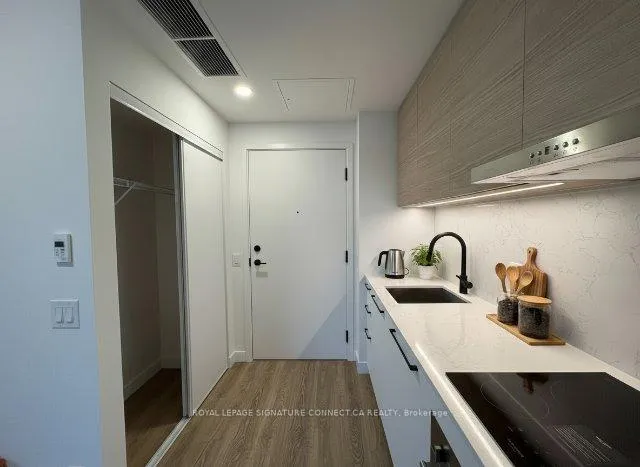 Photo 5 of Unit 1401, 1050 Eastern Avenue, Toronto, Greenwood-Coxwell — HOMEH