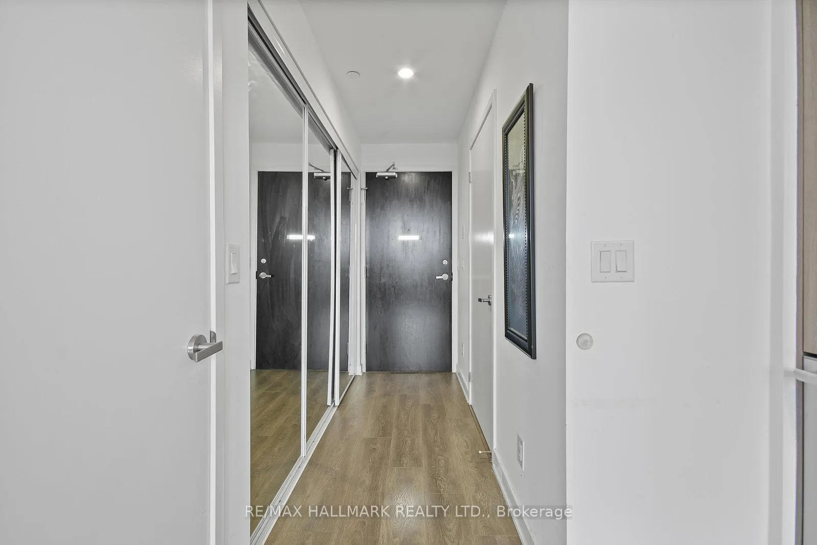 Photo 4 of Unit 911, 55 Regent Park Boulevard, Toronto, Regent Park — HOMEH