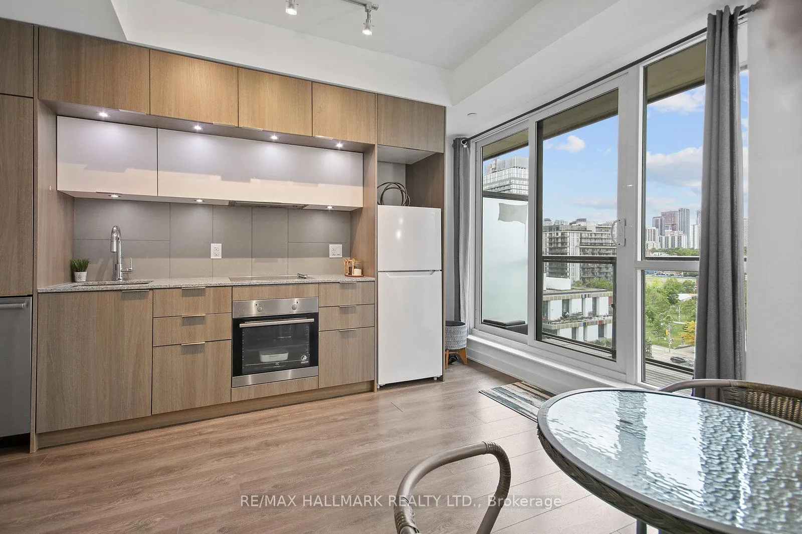 Photo 9 of Unit 911, 55 Regent Park Boulevard, Toronto, Regent Park — HOMEH