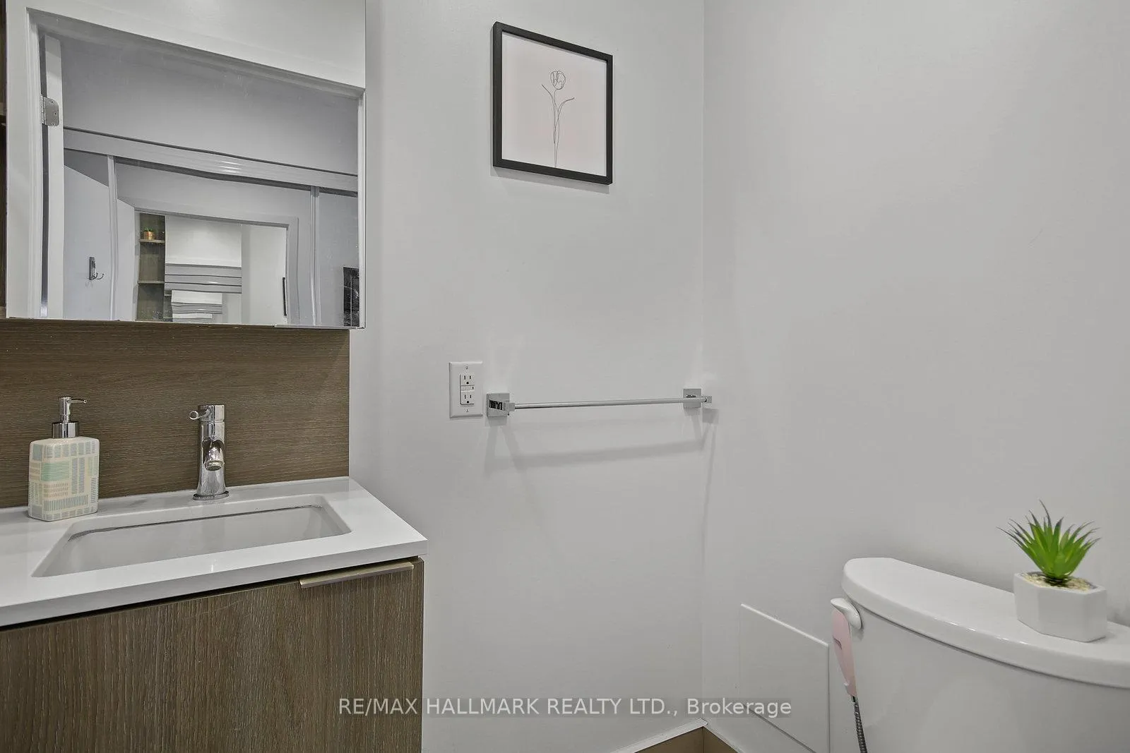 Photo 17 of Unit 911, 55 Regent Park Boulevard, Toronto, Regent Park — HOMEH