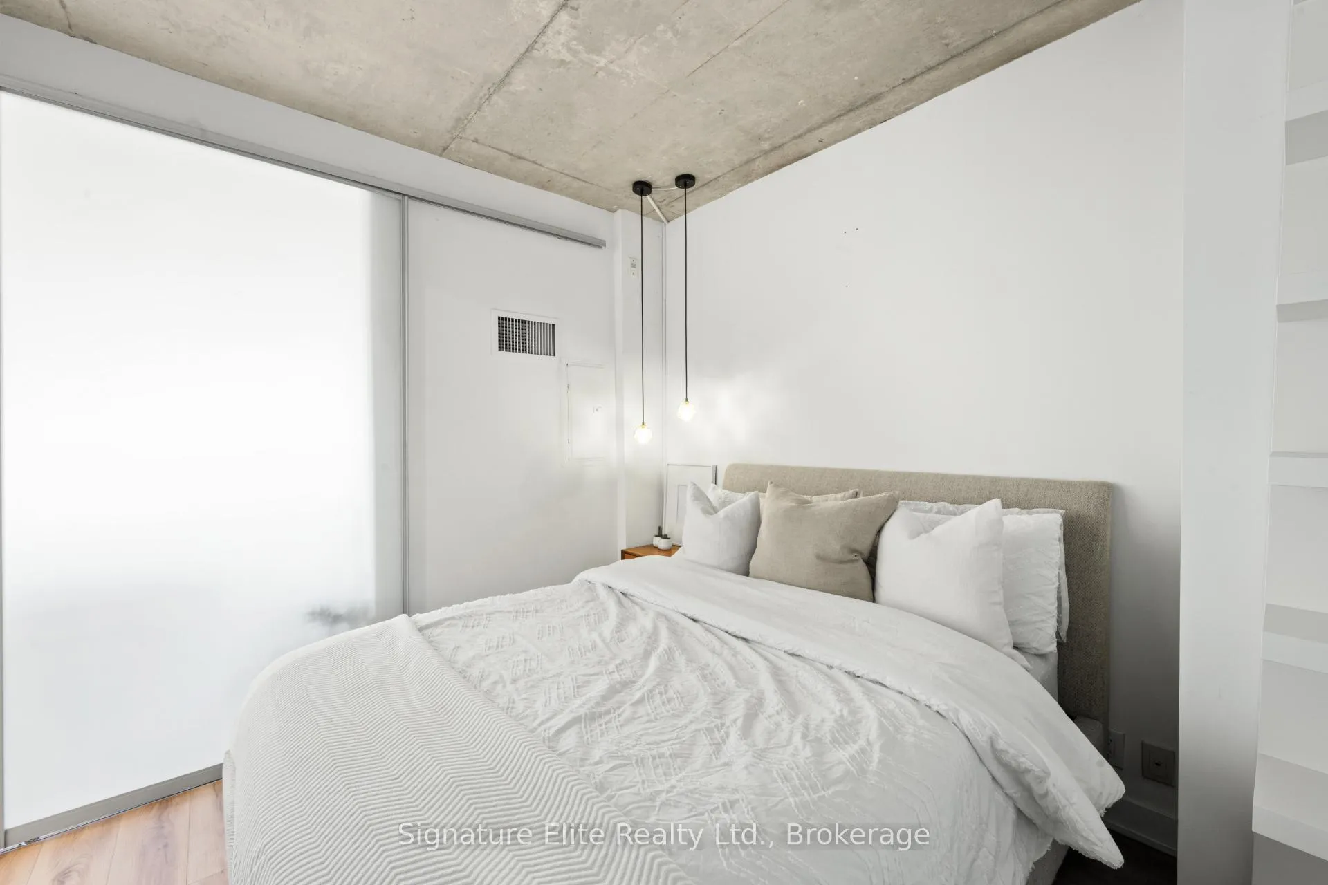 Photo 15 of Unit 606, 2 Gladstone Avenue, Toronto, Little Portugal — HOMEH