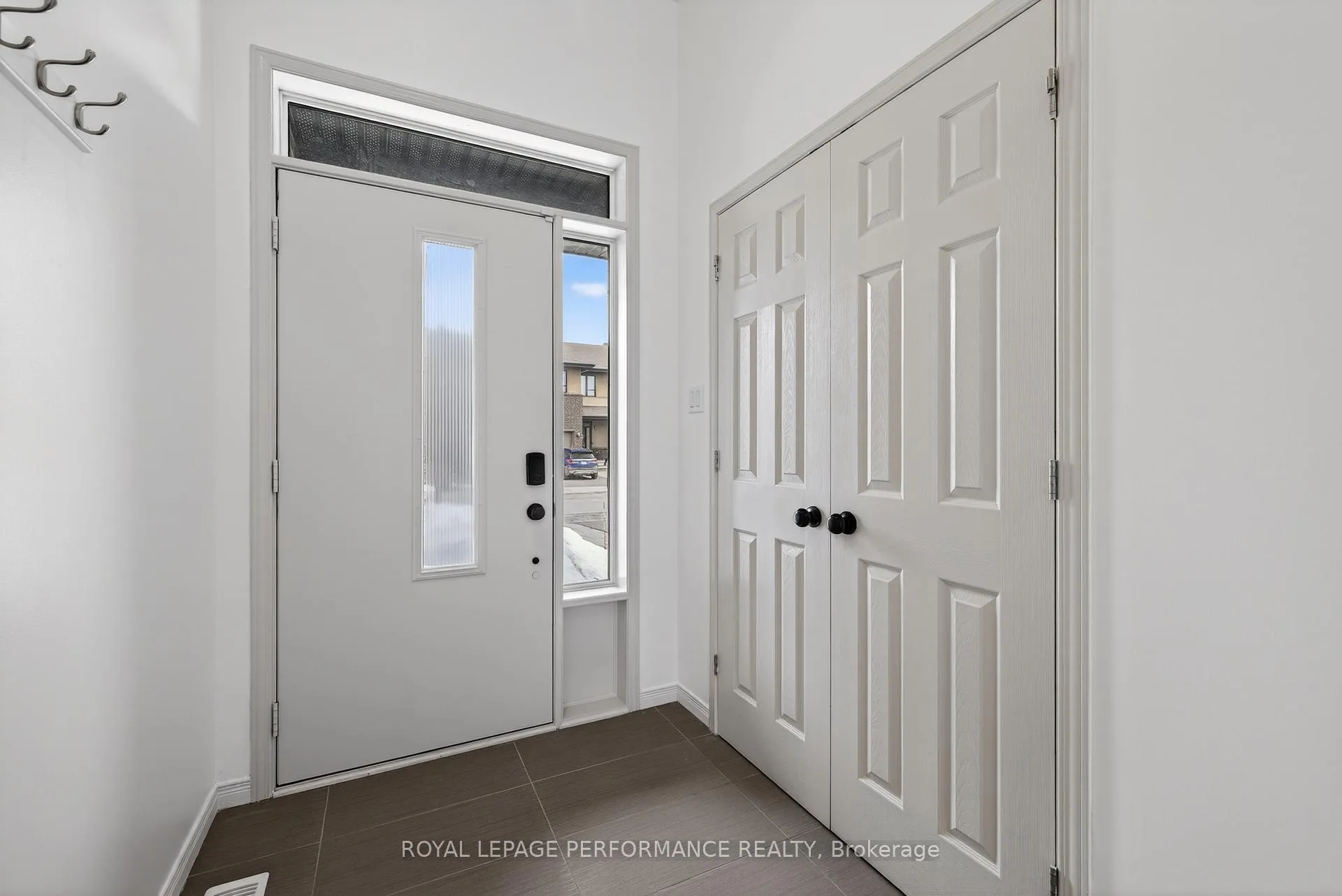 Photo 2 of 345 Nonius Street, Ottawa, Kanata - Emerald Meadows/Trailwest — HOMEH
