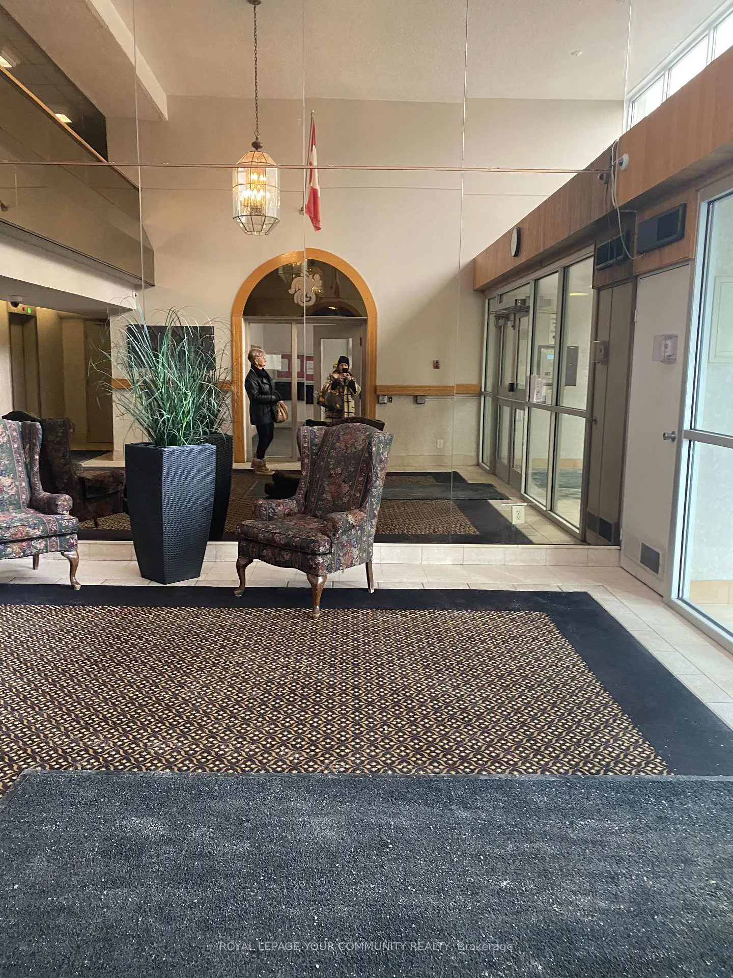 Photo 2 of Unit 1405, 375 King Street N, Waterloo, Lakeshore Village — HOMEH