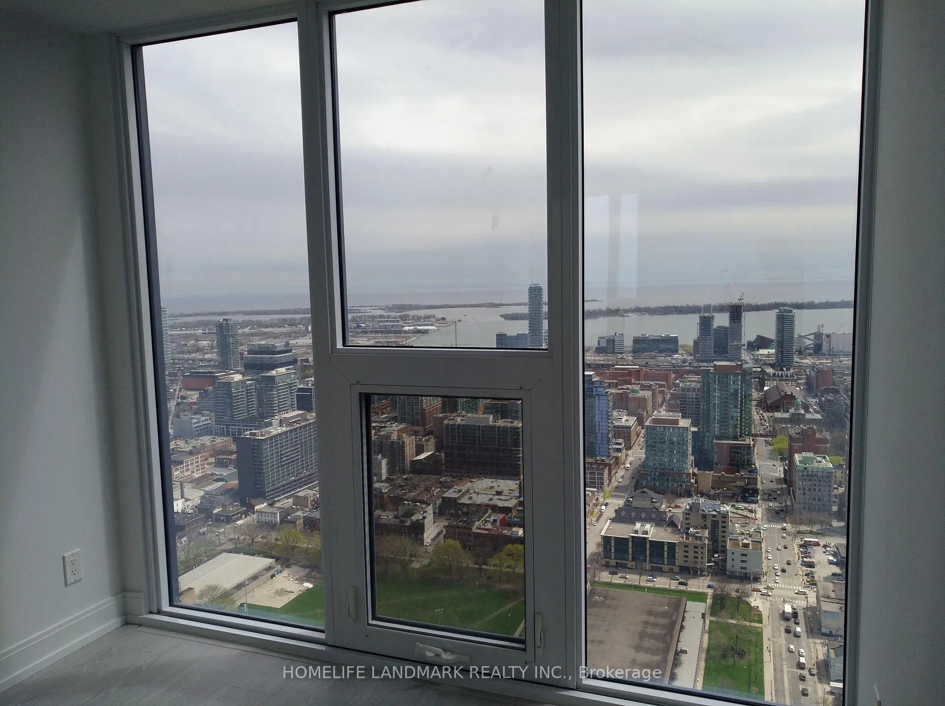 Photo 12 of Unit 5610, 181 Dundas Street E, Toronto, Moss Park — HOMEH
