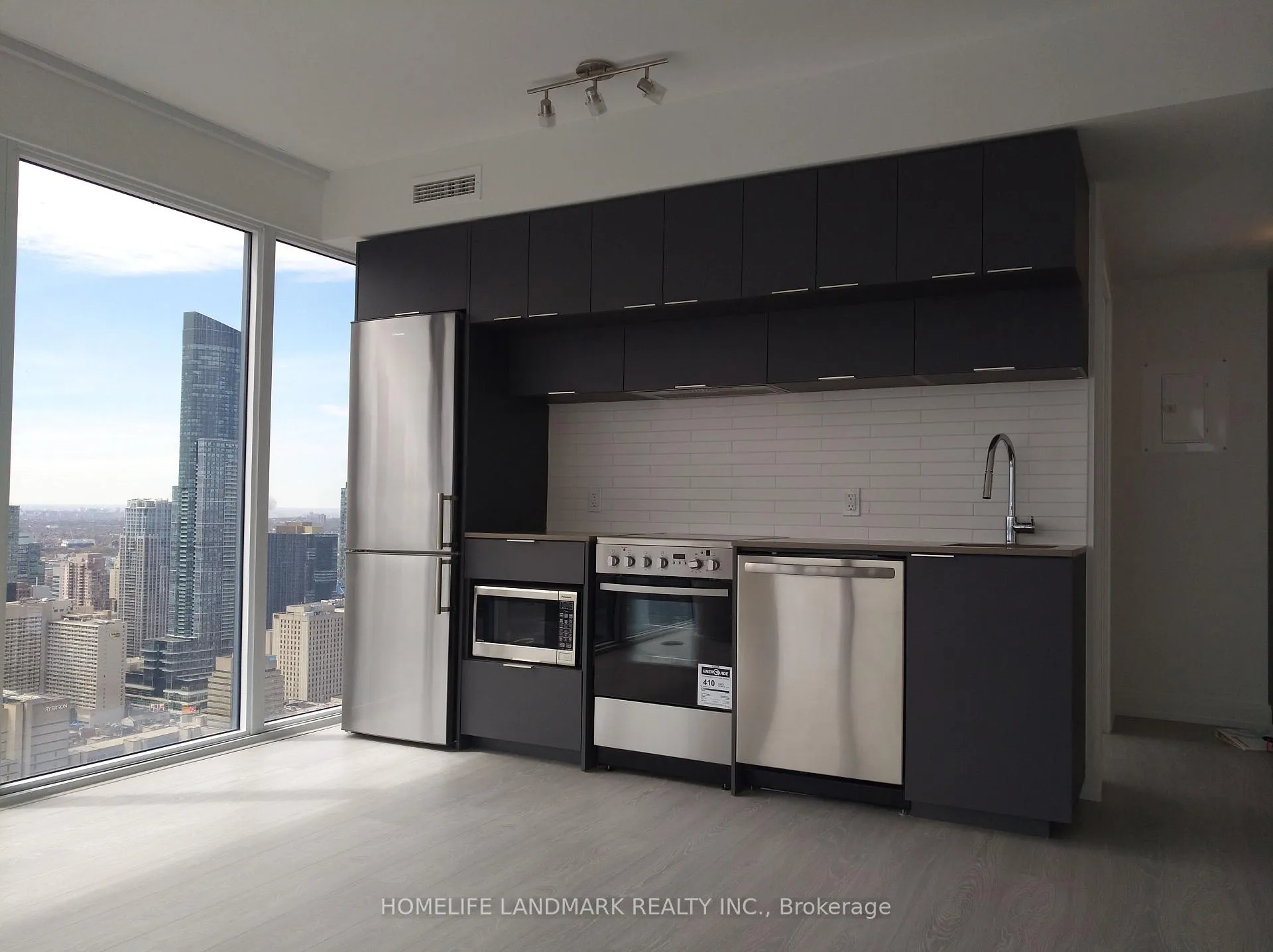 Photo 14 of Unit 5610, 181 Dundas Street E, Toronto, Moss Park — HOMEH