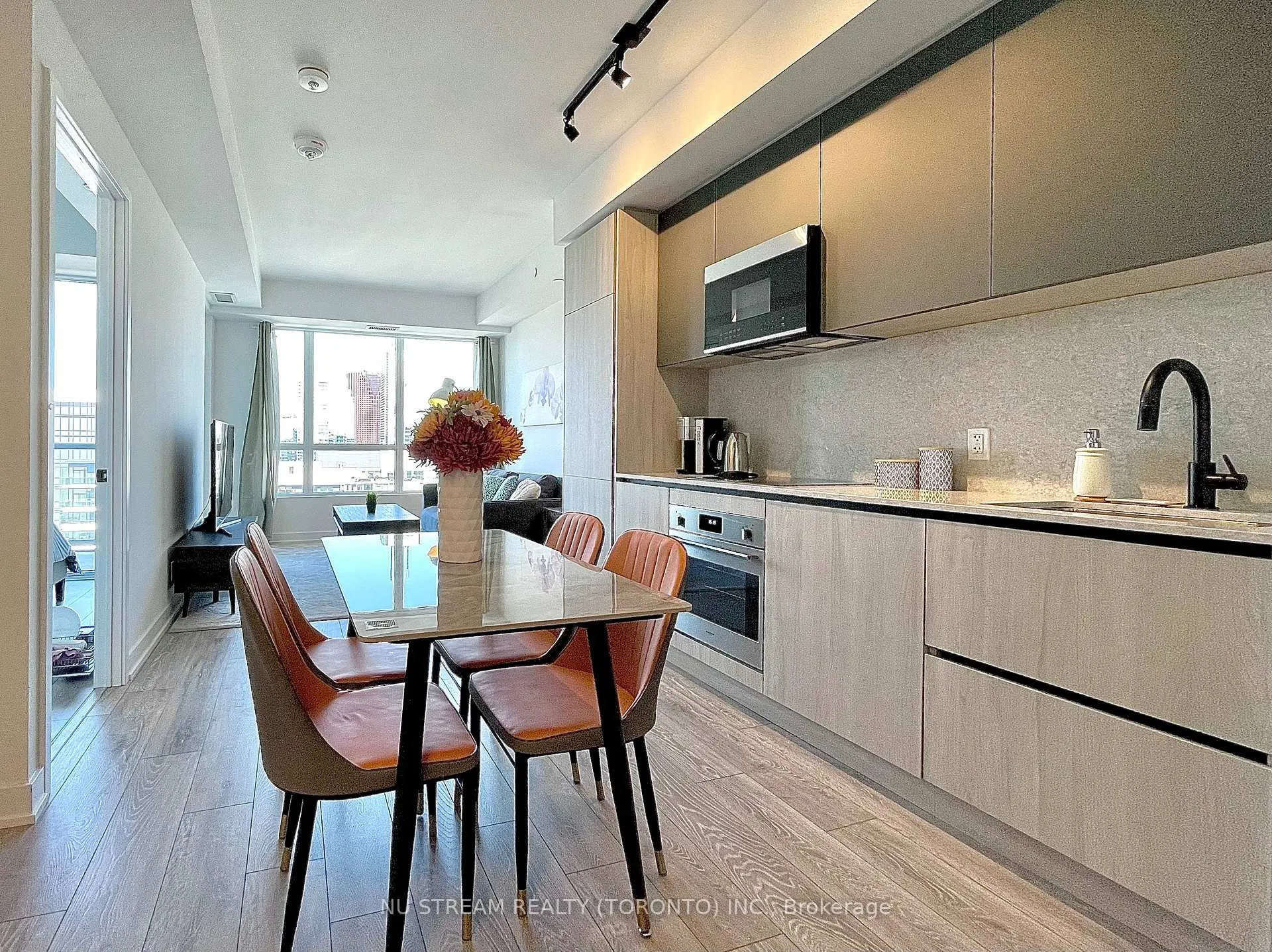 Photo 4 of Unit 5003, 108 Peter Street, Toronto, Waterfront Communities — HOMEH
