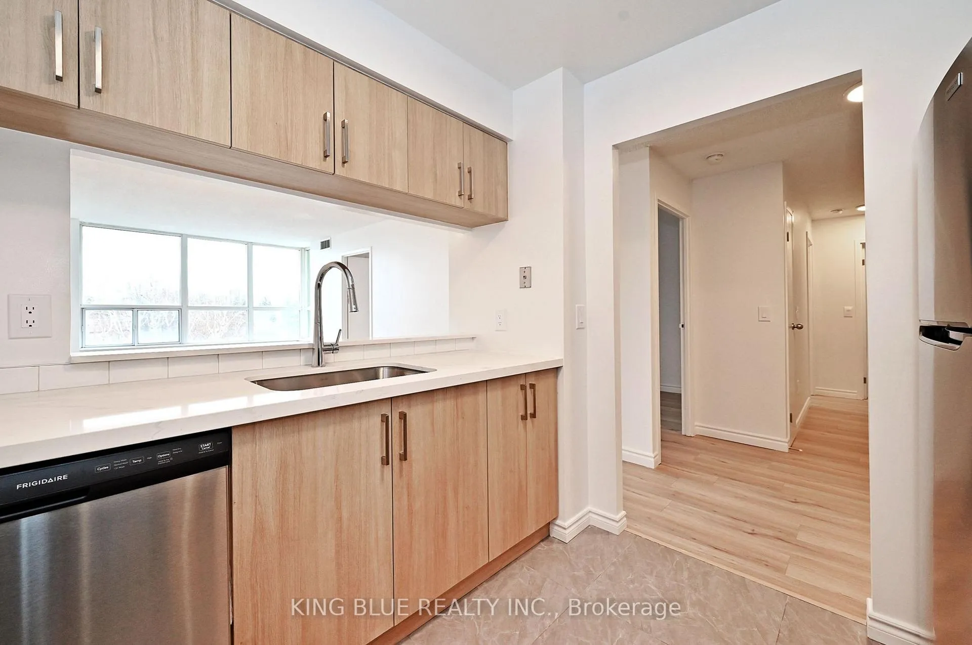 Photo 4 of Unit 406, 955 O'Connor Drive, Toronto, O'Connor-Parkview — HOMEH