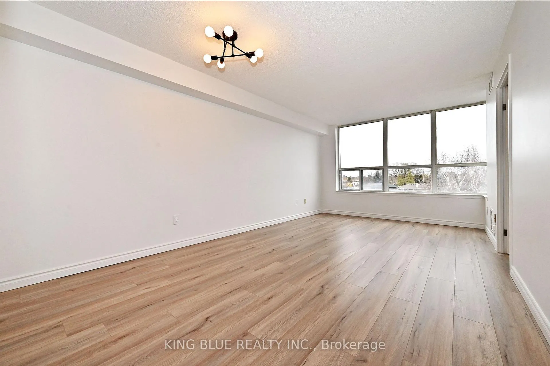 Photo 6 of Unit 406, 955 O'Connor Drive, Toronto, O'Connor-Parkview — HOMEH