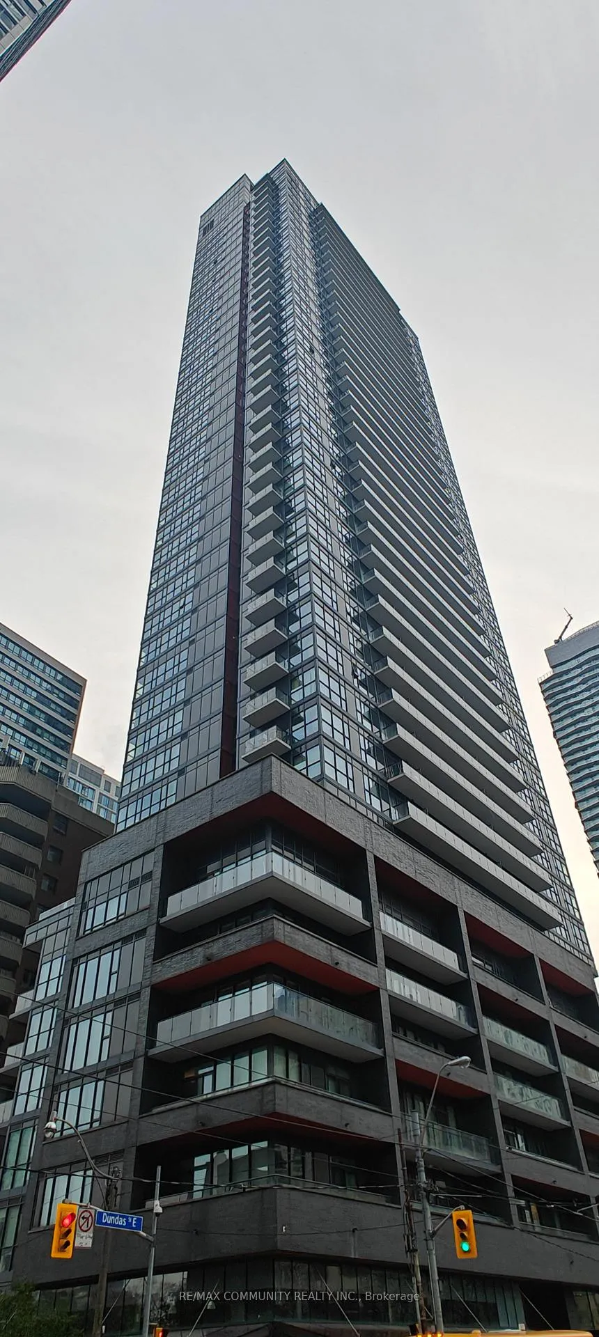 Front of Unit 2505, 159 Dundas Street E