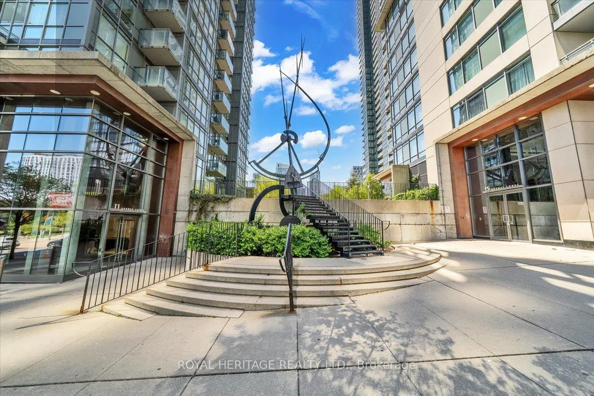 Front of Unit 1105, 11 Brunel Court