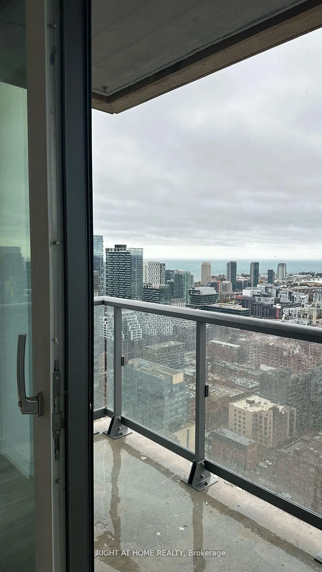 Photo 5 of Unit 4710, 108 Peter Street, Toronto, Waterfront Communities — HOMEH