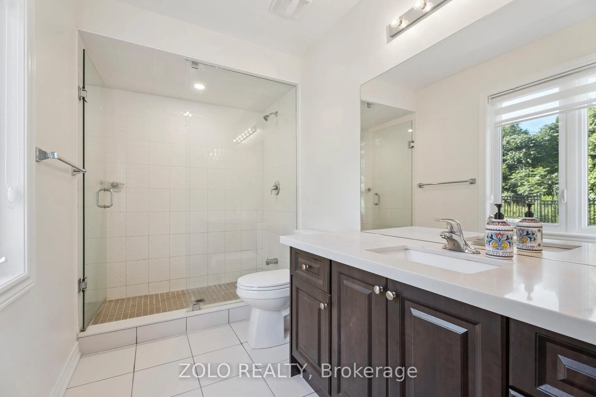 Photo 22 of 143 Kingsmere Crescent, New Tecumseth, Alliston — HOMEH