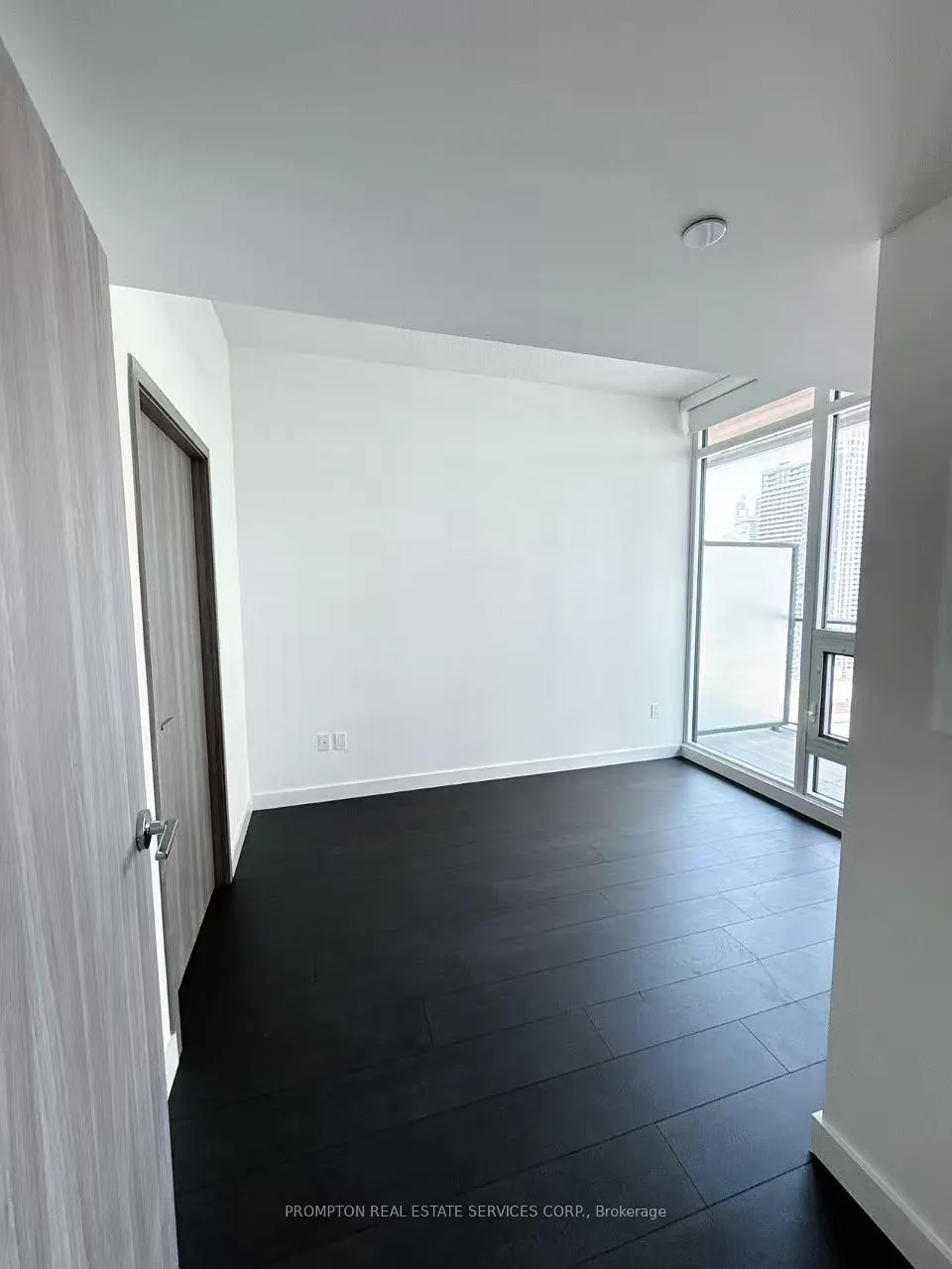 Photo 6 of Unit 1905, 1 Concord Cityplace Way, Toronto, Waterfront Communities — HOMEH
