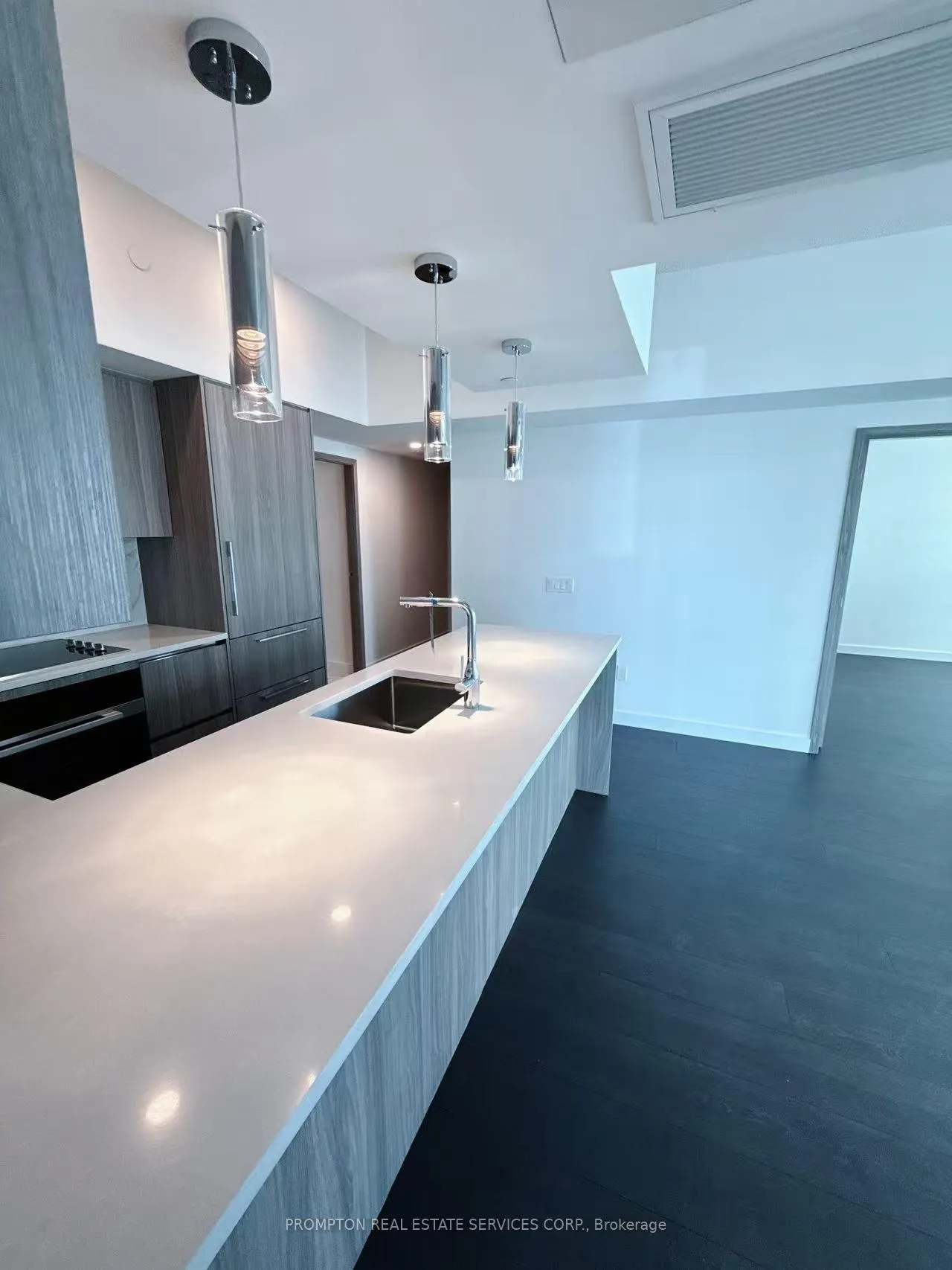 Photo 17 of Unit 1905, 1 Concord Cityplace Way, Toronto, Waterfront Communities — HOMEH