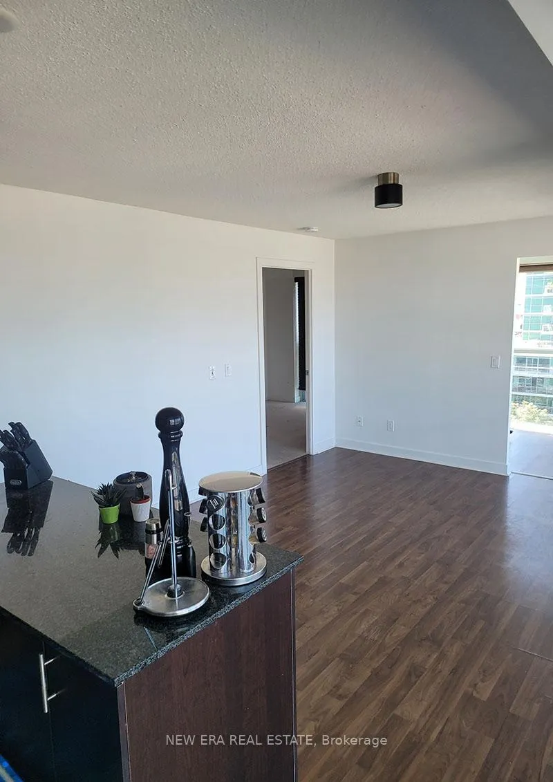 Photo 5 of Unit 804, 80 Western Battery Road, Toronto, Niagara — HOMEH