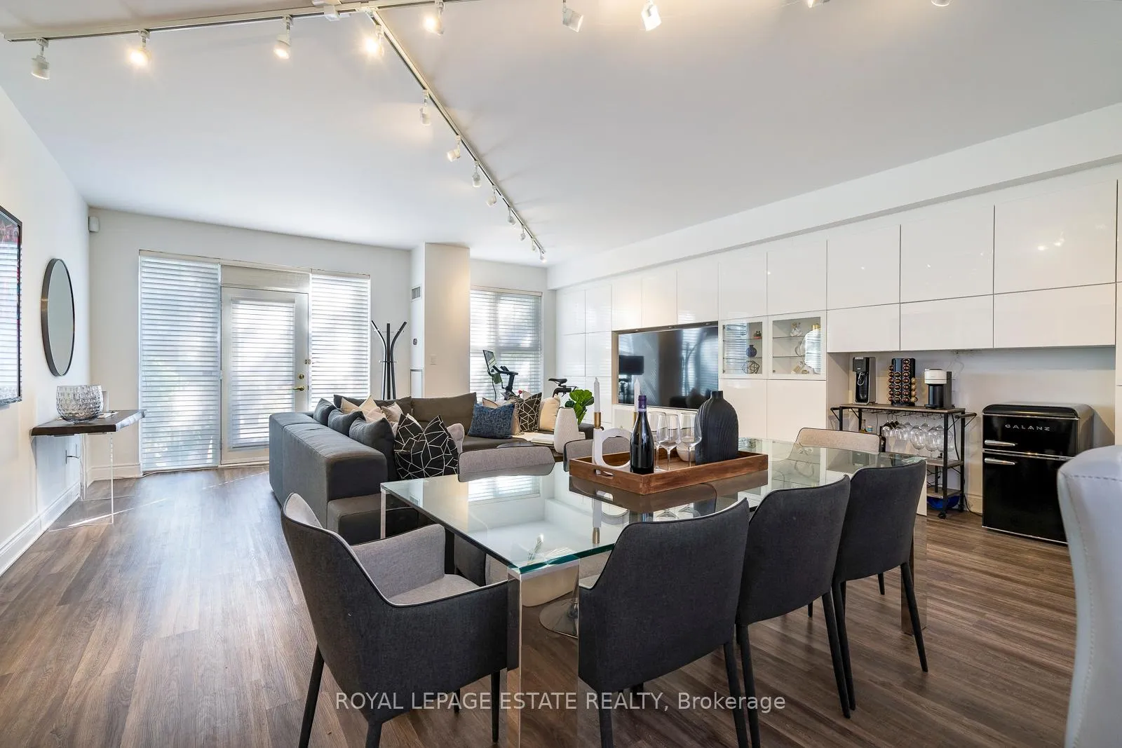 Photo 5 of Unit 114, 77 McMurrich Street, Toronto, The Annex — HOMEH