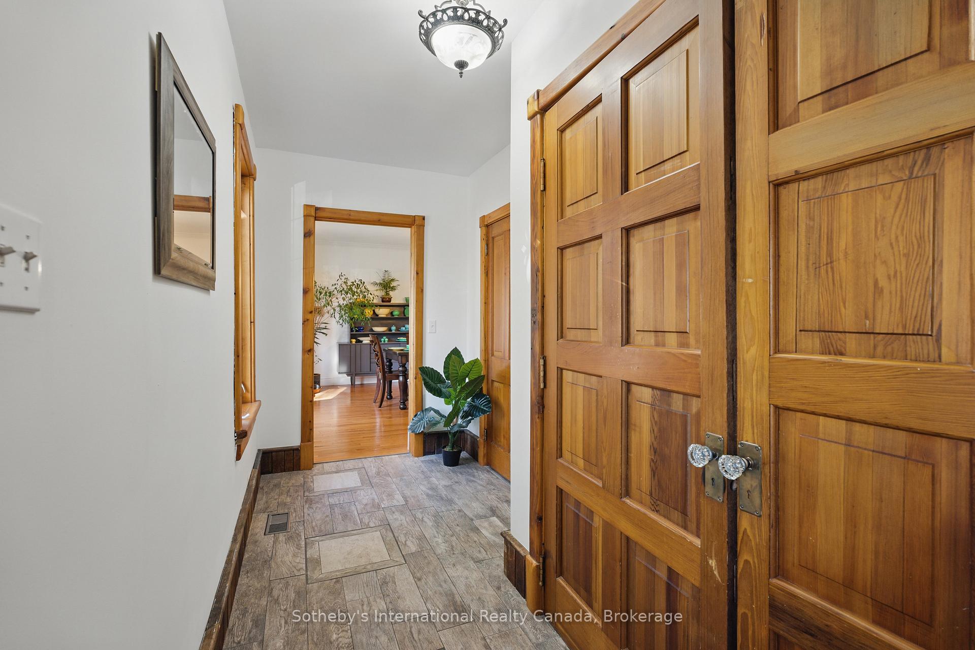 Photo 9 of 325 Farquhar Street, Gravenhurst, Muskoka (S) — HOMEH