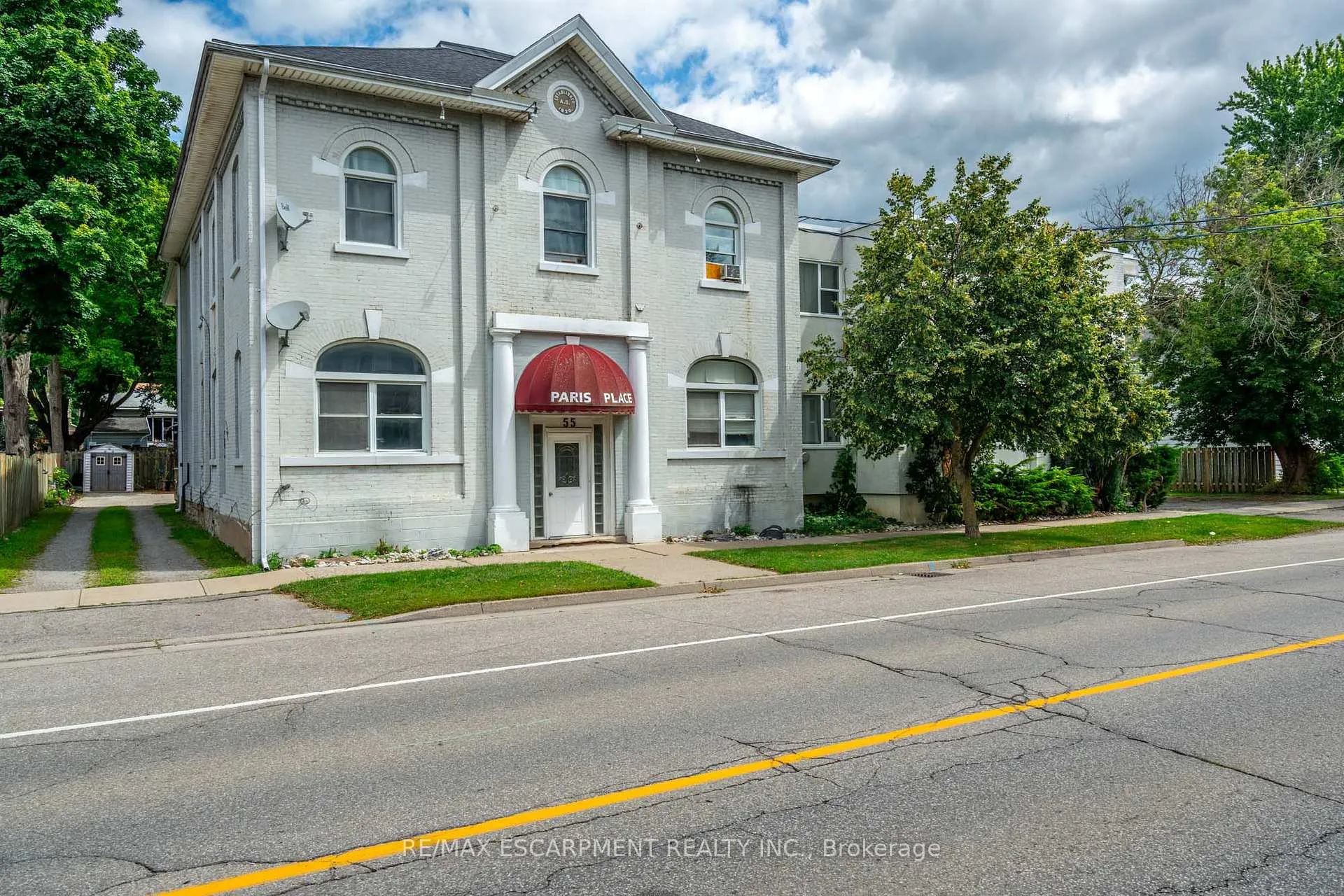 Photo 1 of 55 Willow Street, Brant, Paris — HOMEH
