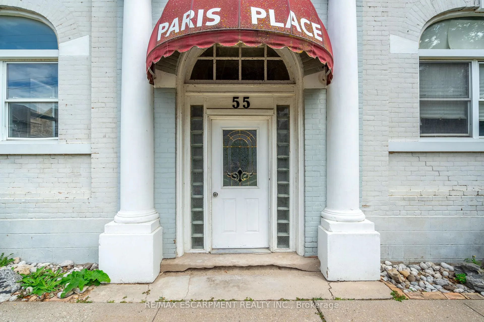 Photo 3 of 55 Willow Street, Brant, Paris — HOMEH