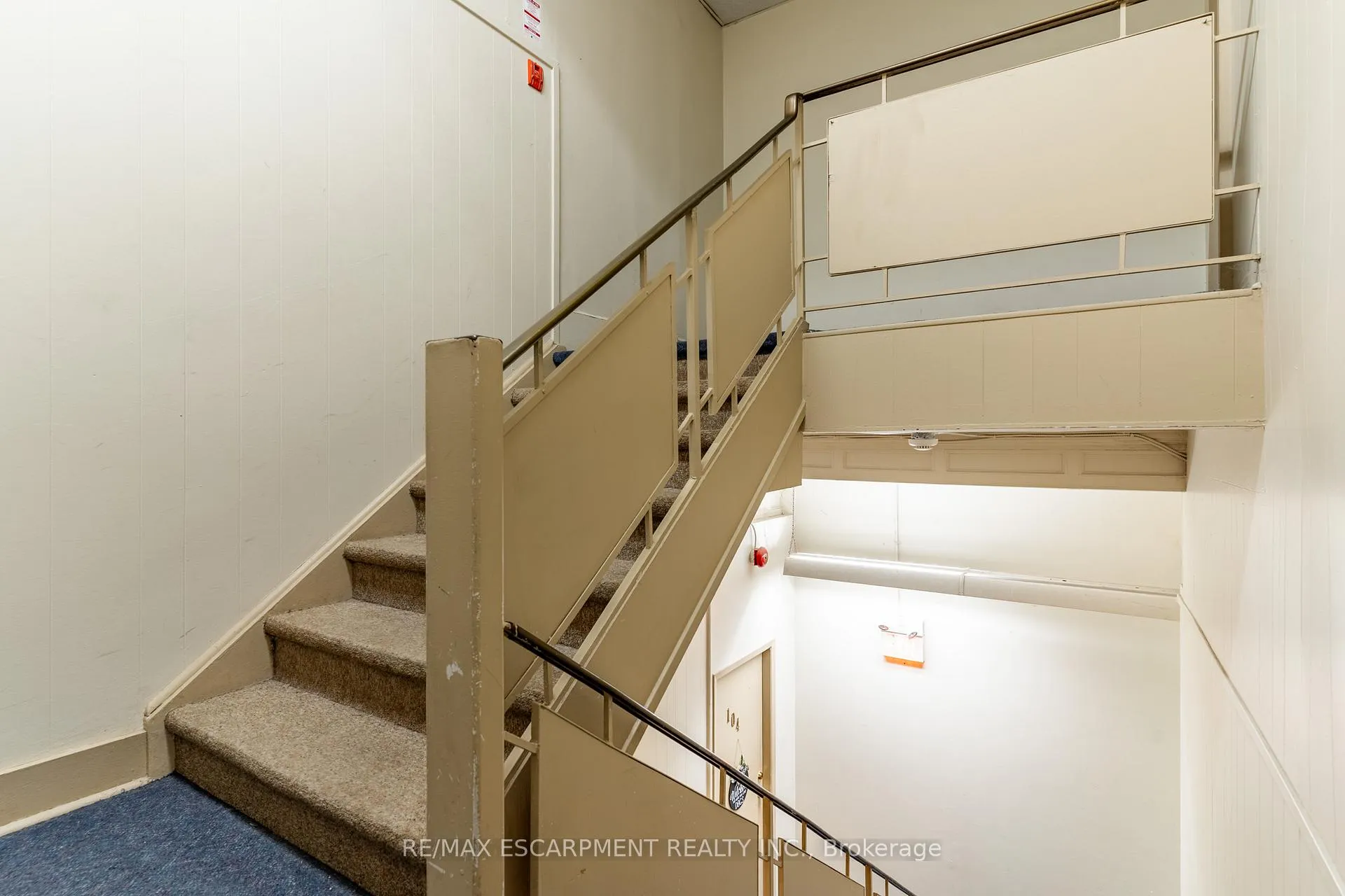 Photo 8 of 55 Willow Street, Brant, Paris — HOMEH