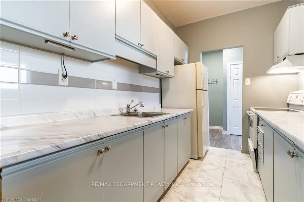 Photo 14 of 55 Willow Street, Brant, Paris — HOMEH