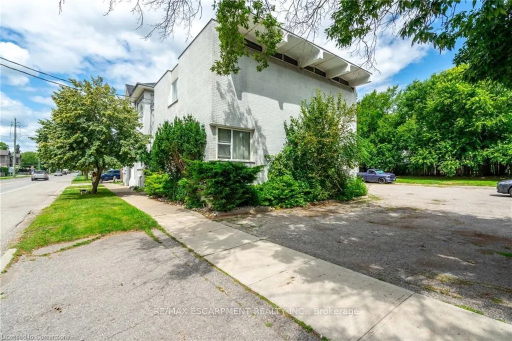 Photo 30 of 55 Willow Street, Brant, Paris — HOMEH