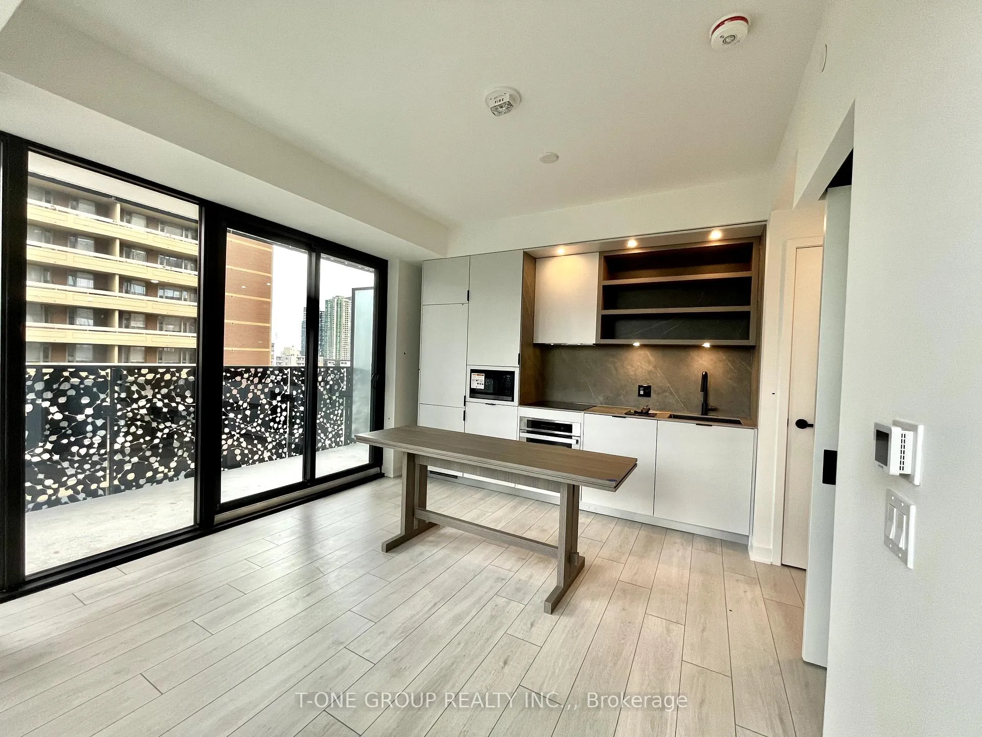 Photo 3 of Unit 1112, 55 Charles Street E, Toronto, Church-Yonge Corridor — HOMEH