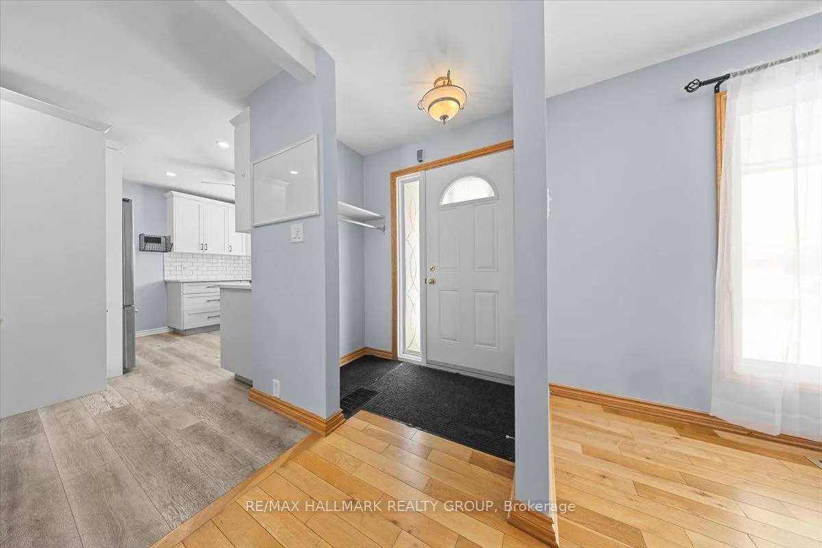 Photo 7 of 66 Broadview Avenue E, Smiths Falls — HOMEH