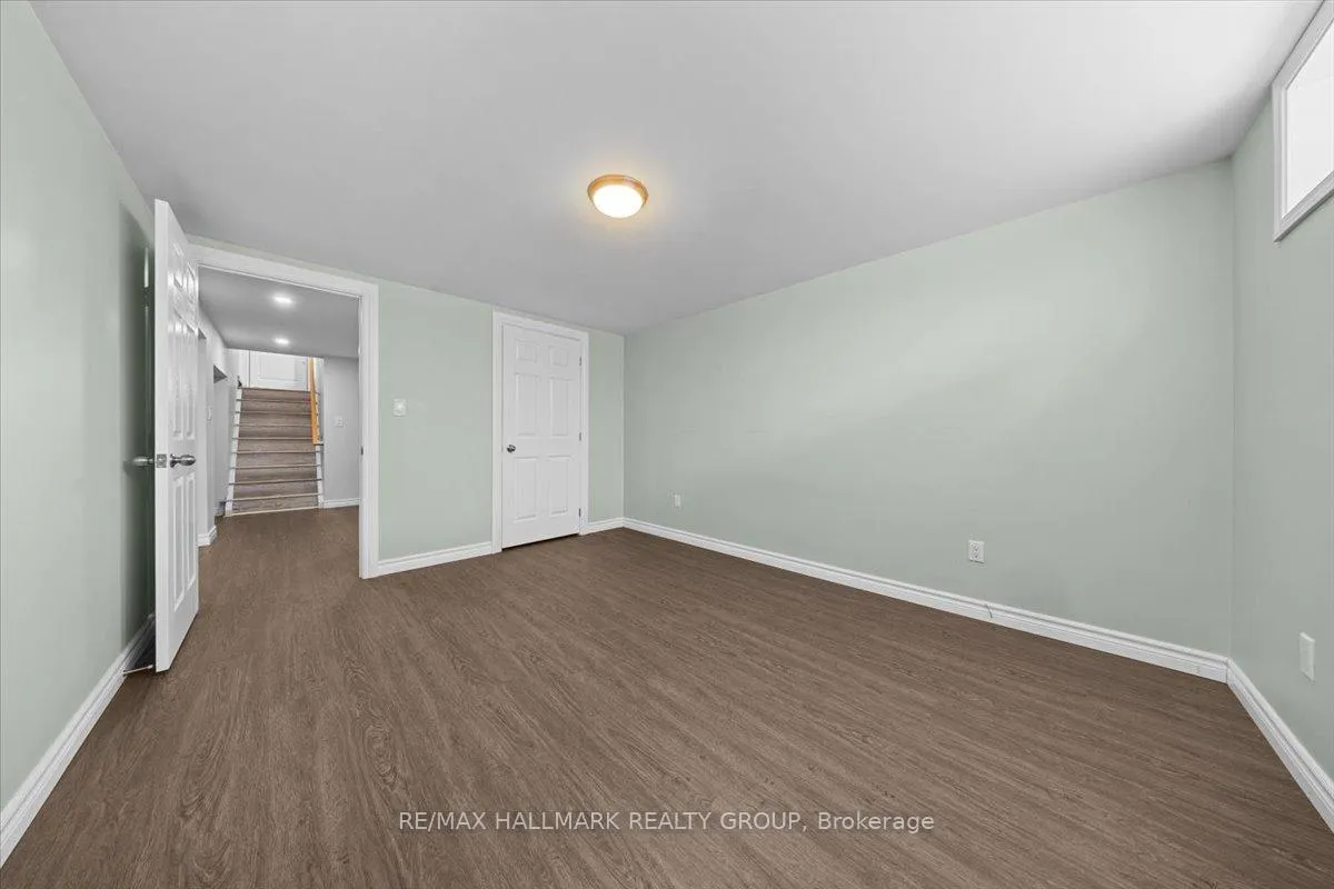 Photo 35 of 66 Broadview Avenue E, Smiths Falls — HOMEH