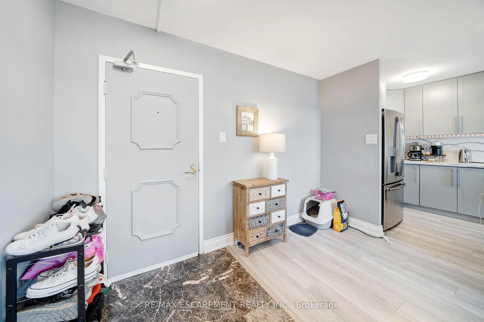 Photo 3 of Unit 1103, 1210 Radom Street, Pickering, Bay Ridges — HOMEH