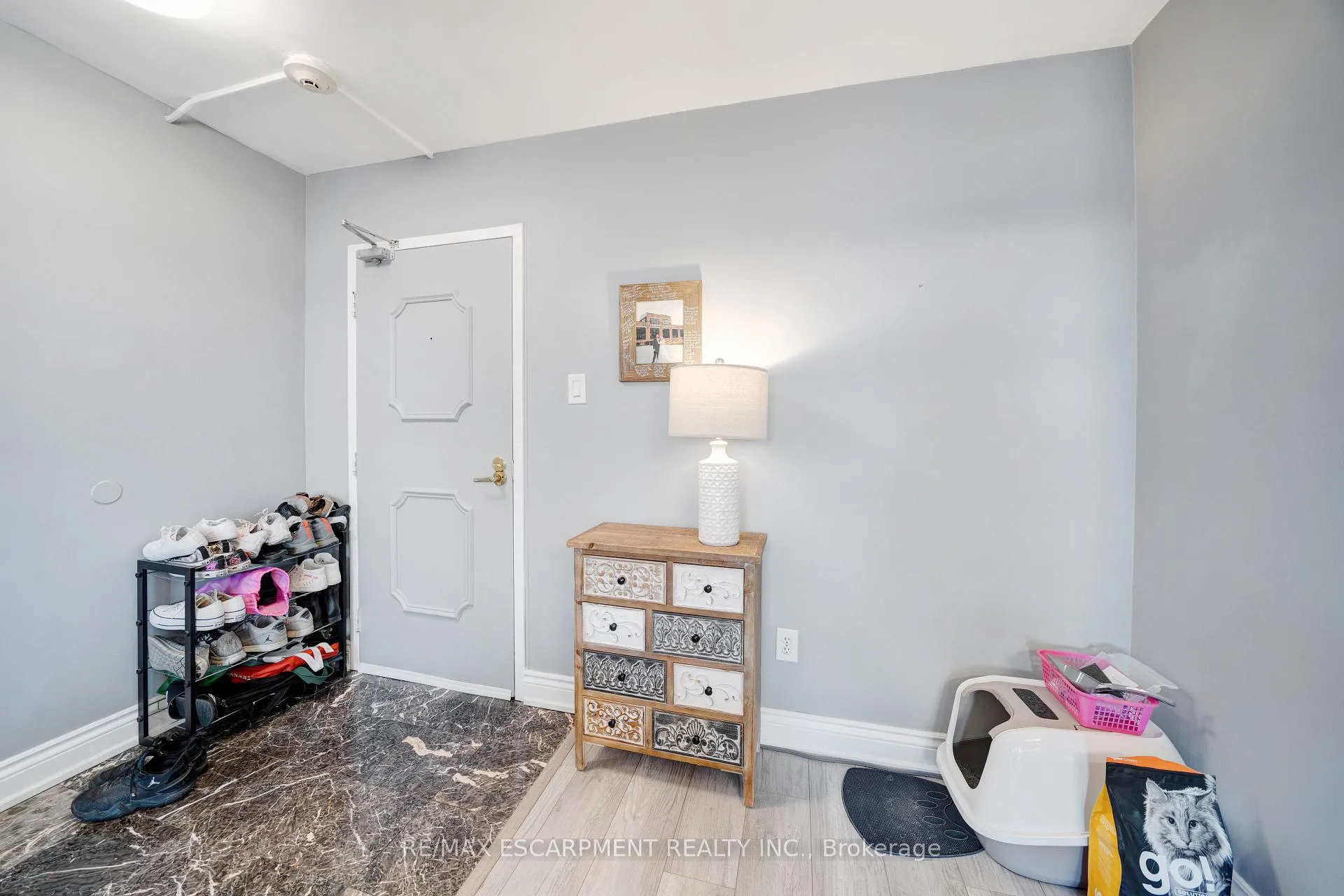 Photo 4 of Unit 1103, 1210 Radom Street, Pickering, Bay Ridges — HOMEH