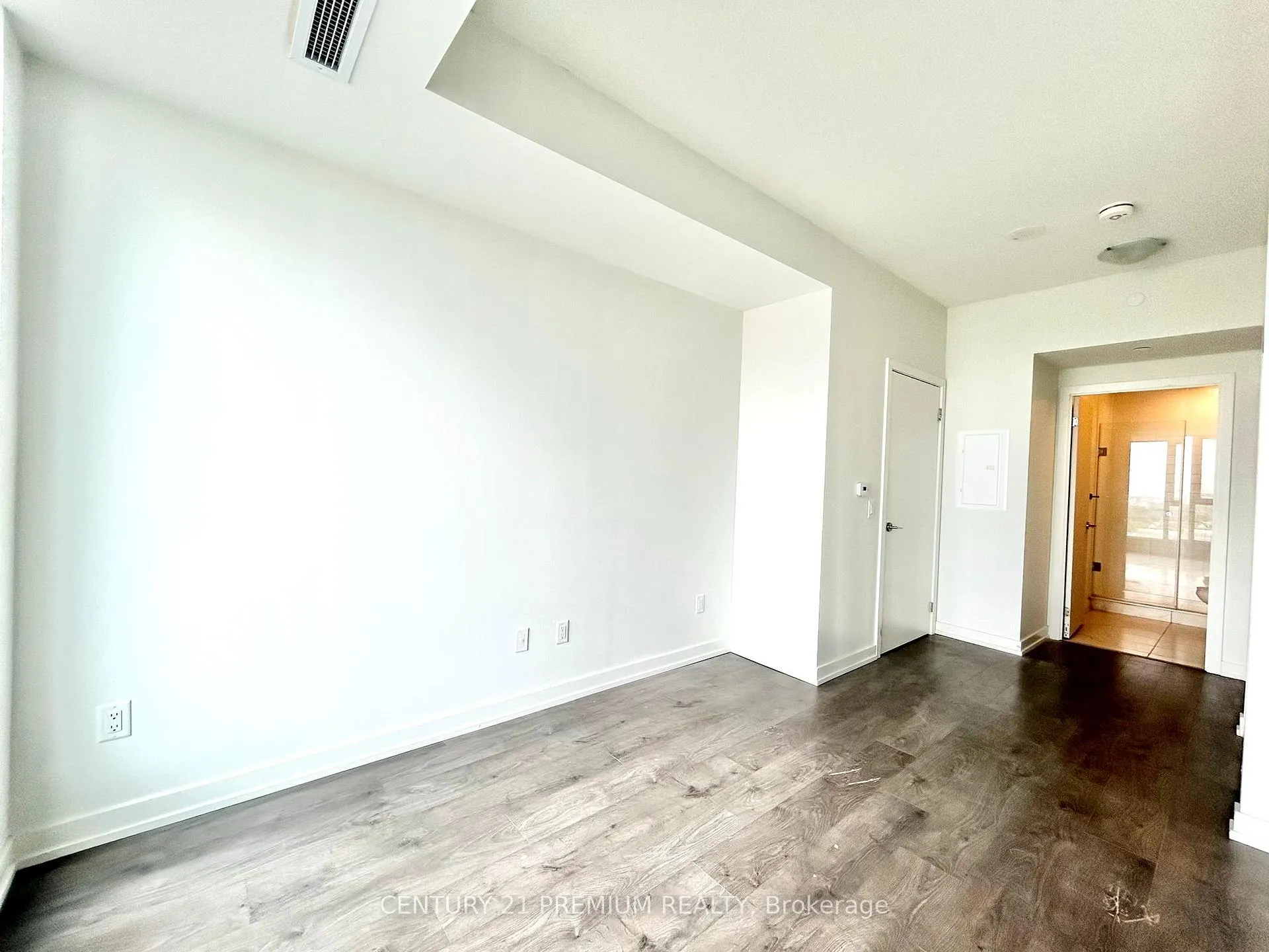 Photo 12 of Unit 1702, 55 Duke Street, Kitchener, City Commercial Core — HOMEH