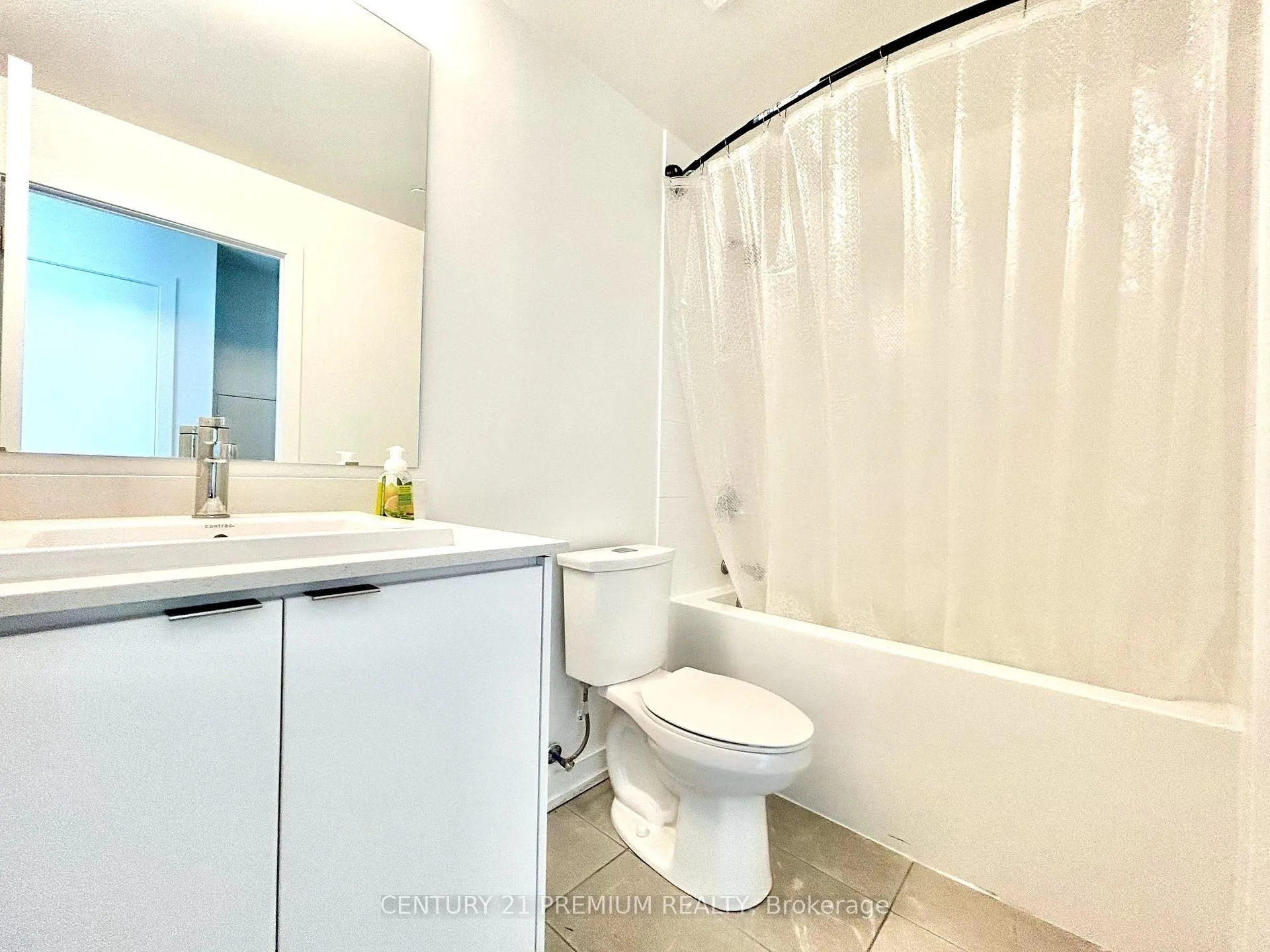 Photo 15 of Unit 1702, 55 Duke Street, Kitchener, City Commercial Core — HOMEH