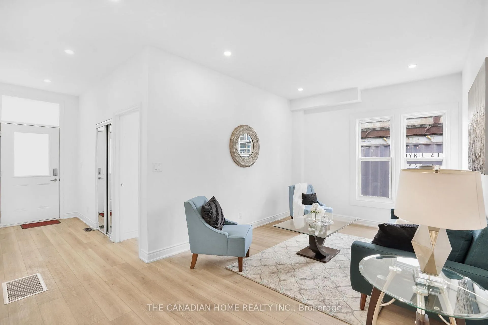 Photo 5 of 582 Wentworth Street, Hamilton, Industrial Sector — HOMEH