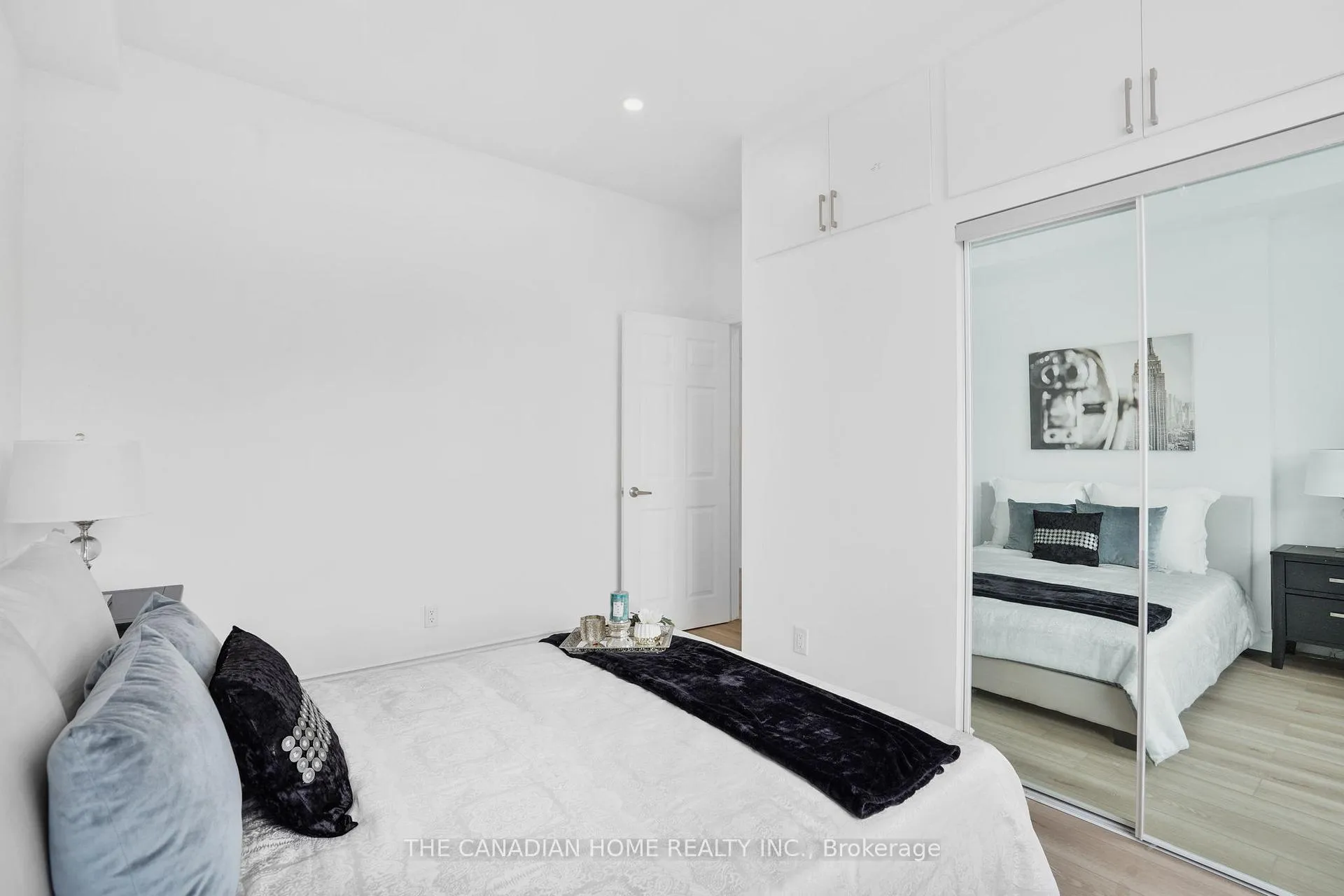 Photo 11 of 582 Wentworth Street, Hamilton, Industrial Sector — HOMEH