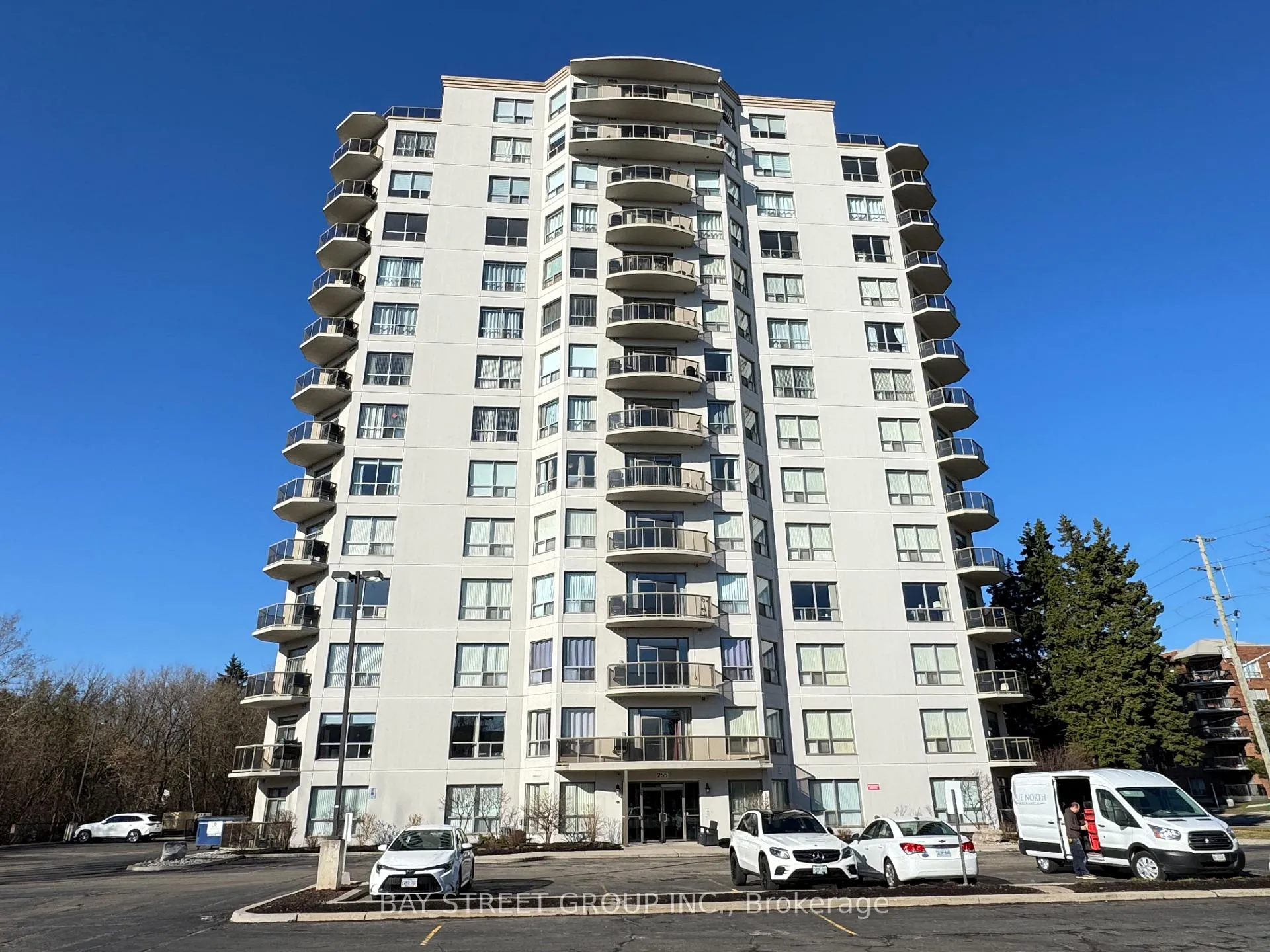 Front of Unit 606, 255 Keats Way