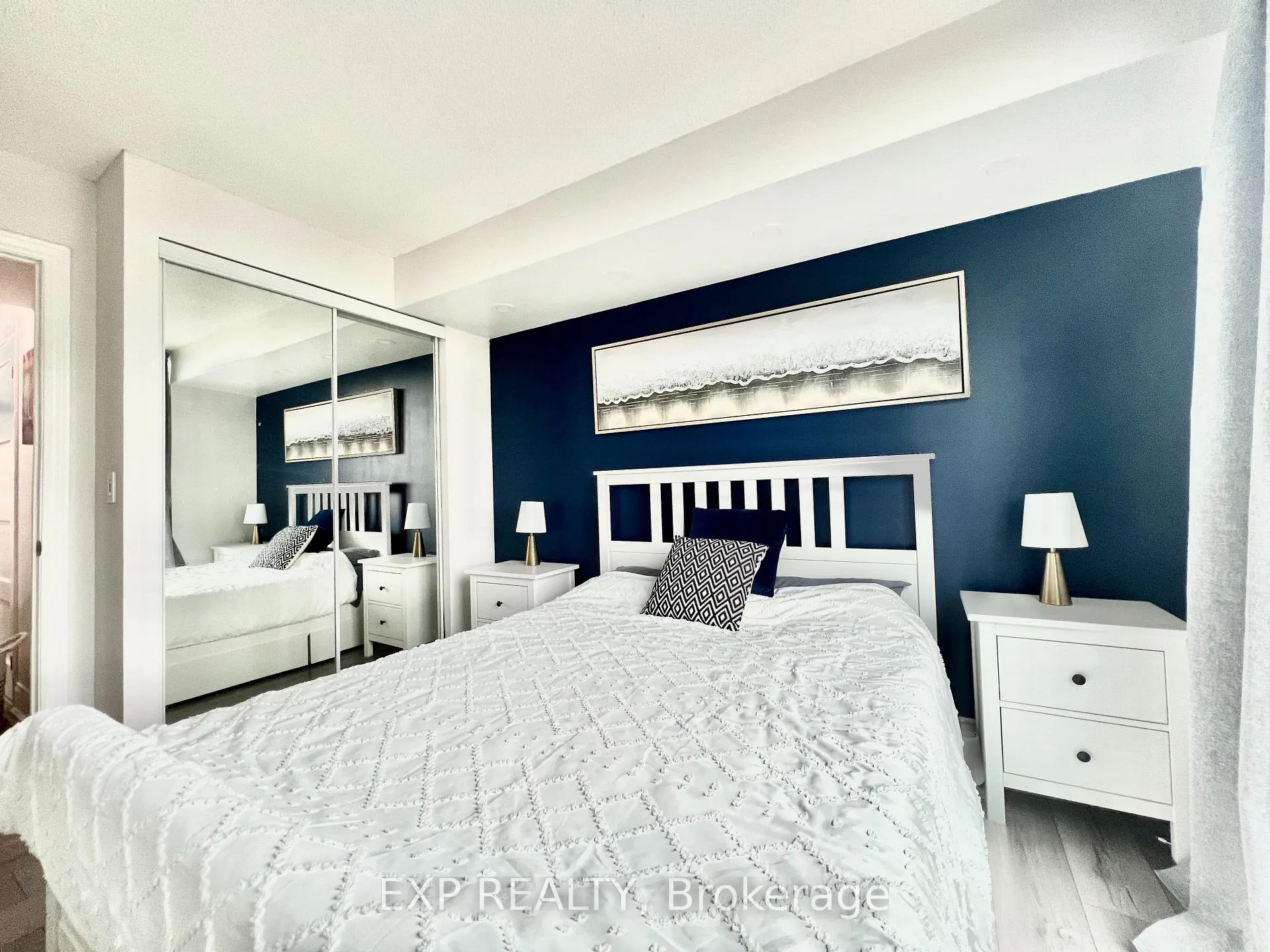 Photo 13 of Unit 1309, 231 Fort York Boulevard, Toronto, Niagara — HOMEH