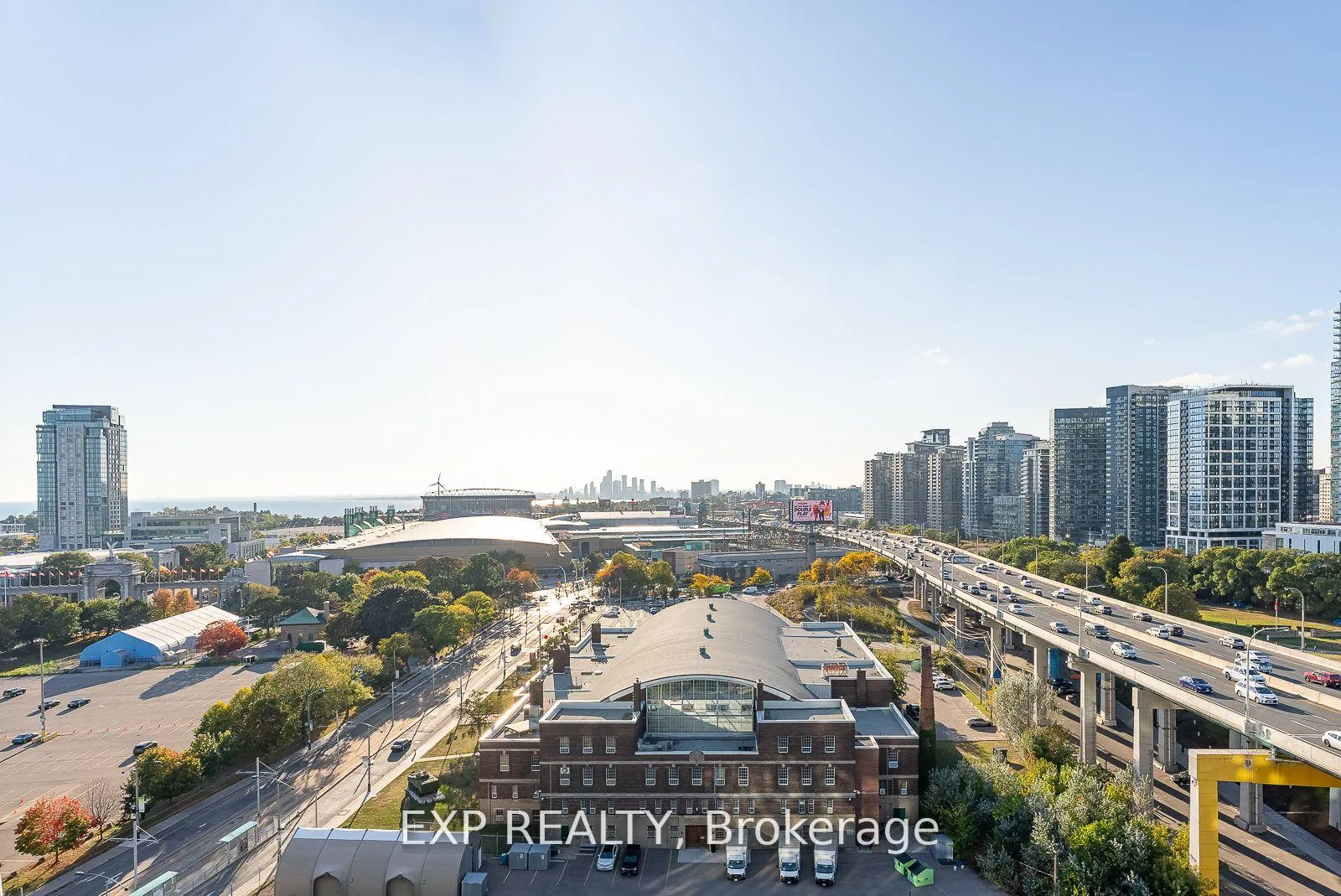 Photo 17 of Unit 1309, 231 Fort York Boulevard, Toronto, Niagara — HOMEH