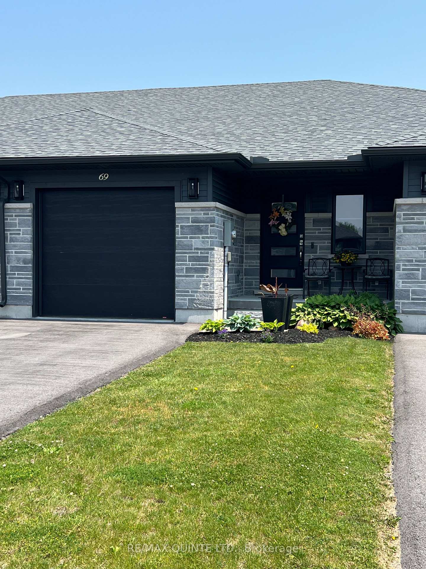 Photo 1 of 69 Dewal Place, Belleville, Belleville Ward — HOMEH