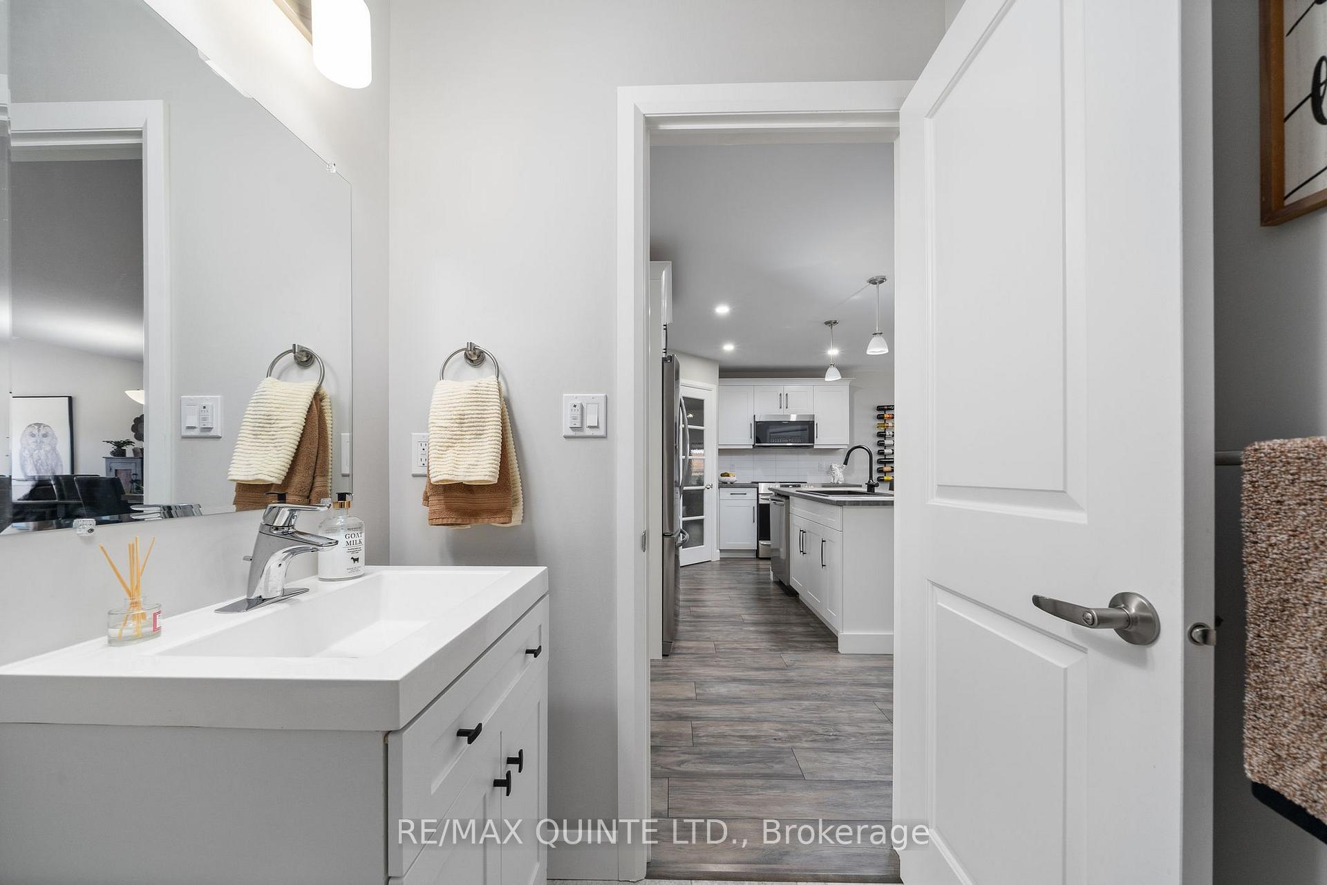 Photo 10 of 69 Dewal Place, Belleville, Belleville Ward — HOMEH