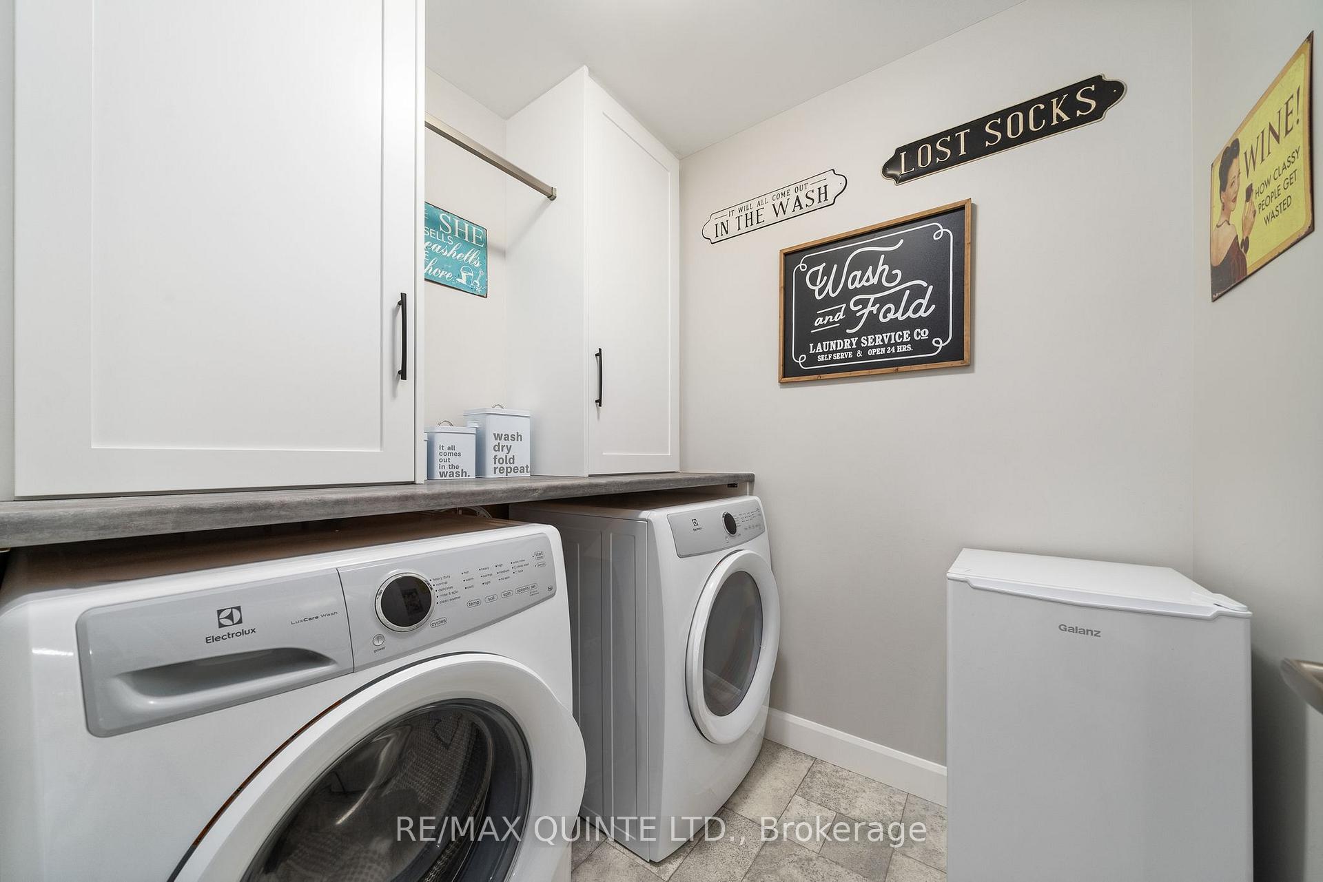 Photo 12 of 69 Dewal Place, Belleville, Belleville Ward — HOMEH