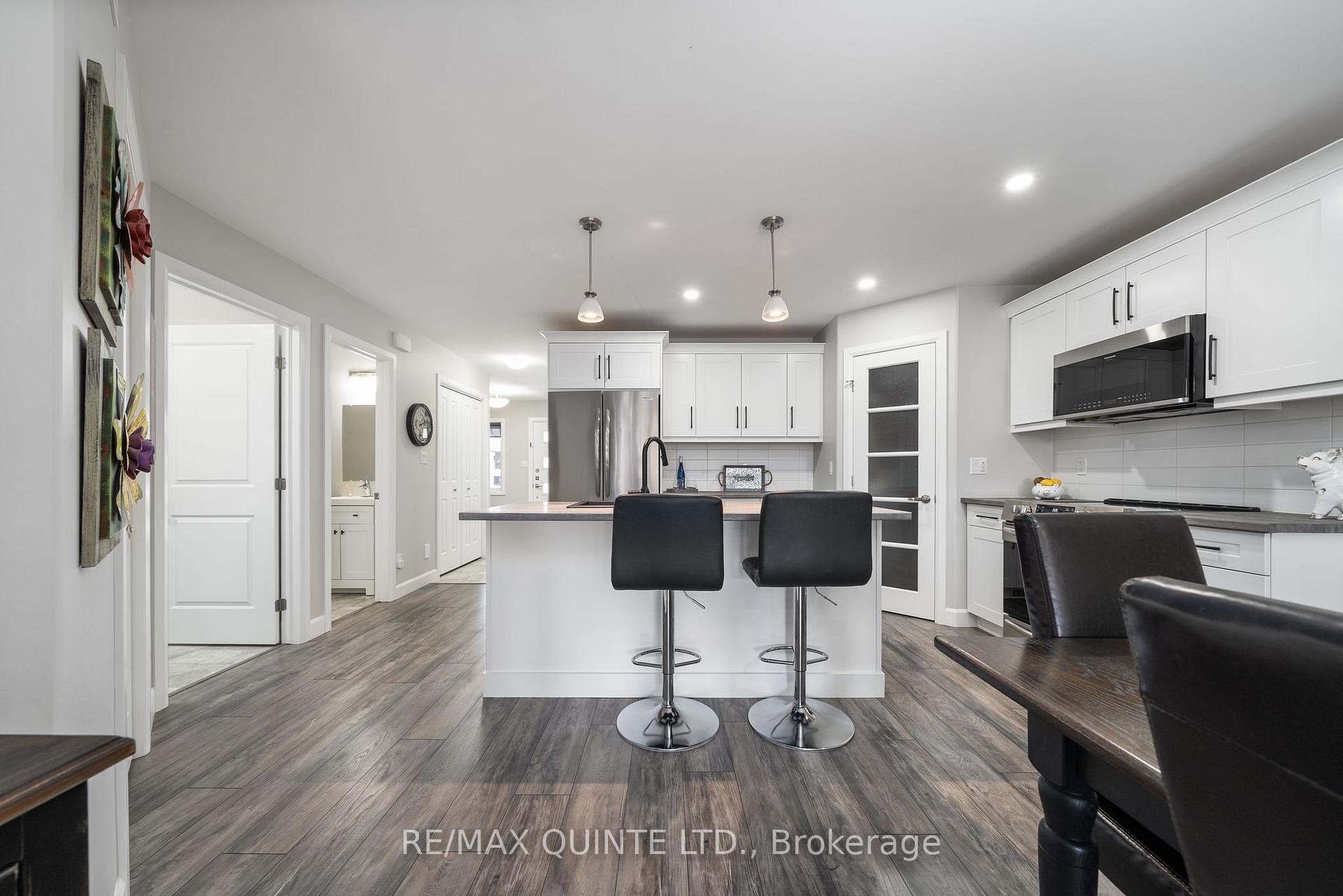 Photo 13 of 69 Dewal Place, Belleville, Belleville Ward — HOMEH