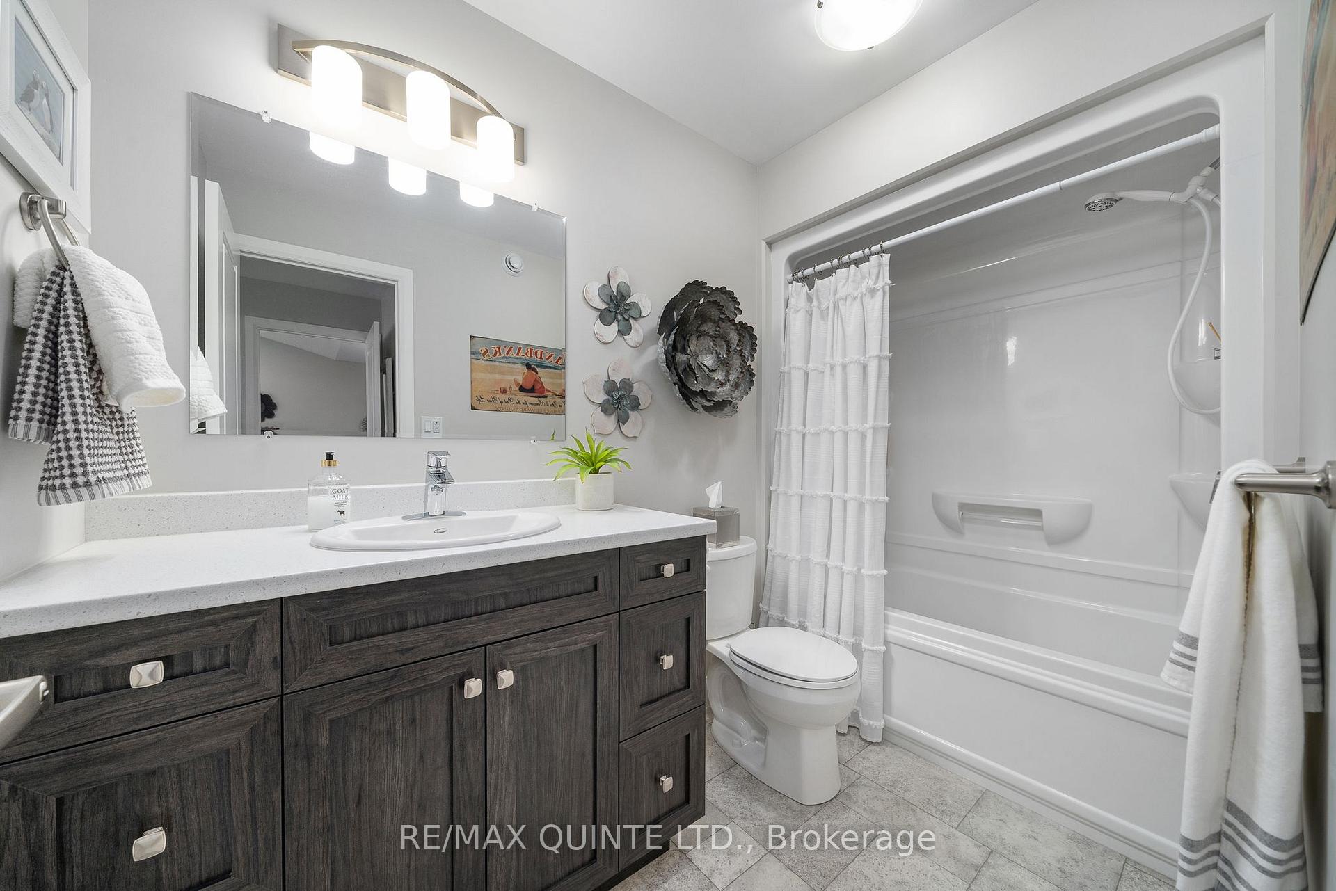 Photo 19 of 69 Dewal Place, Belleville, Belleville Ward — HOMEH