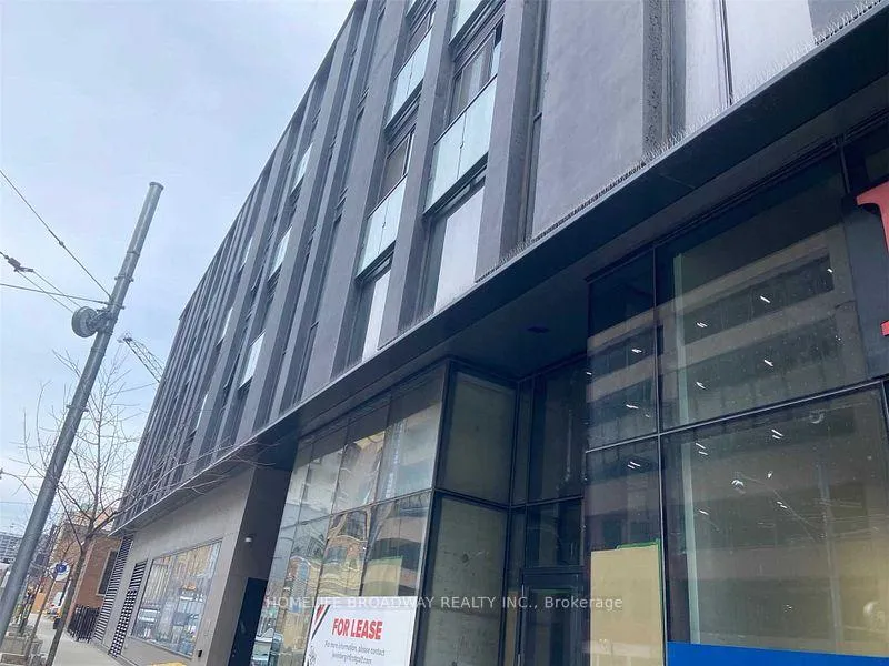 Front of Unit 1402, 25 Richmond Street E