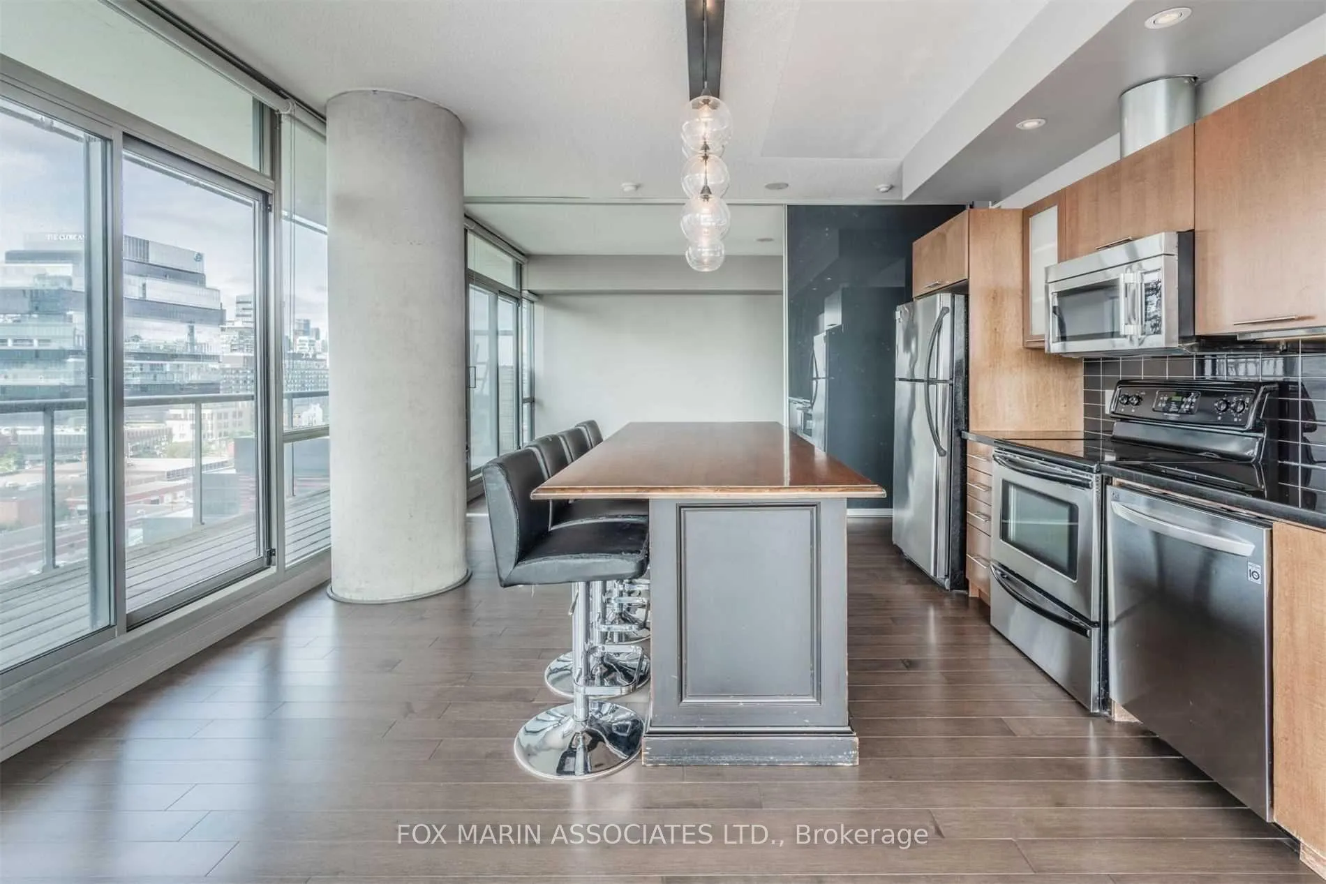 Photo 2 of Unit 1107, 33 Mill Street, Toronto, Waterfront Communities — HOMEH