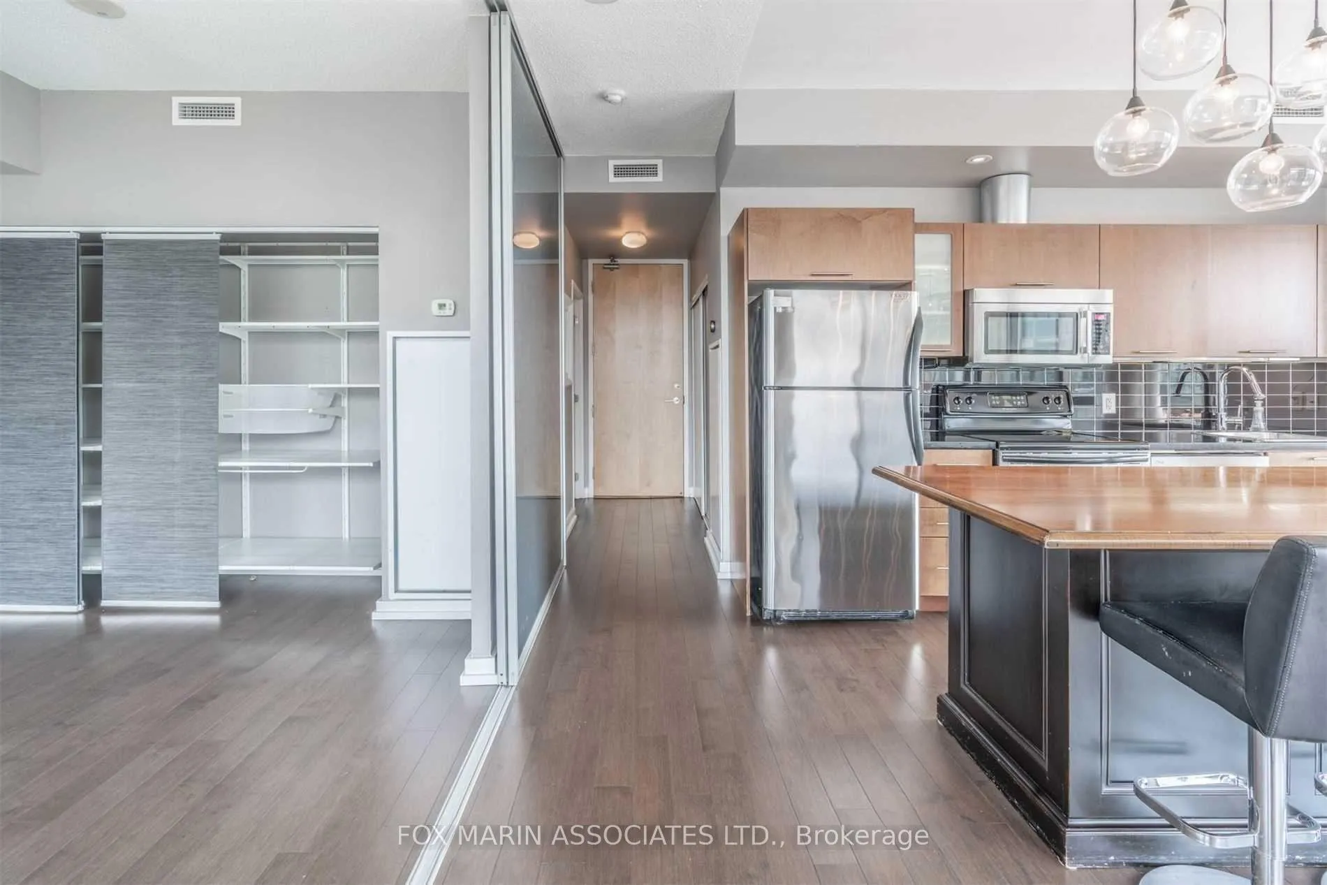 Photo 7 of Unit 1107, 33 Mill Street, Toronto, Waterfront Communities — HOMEH